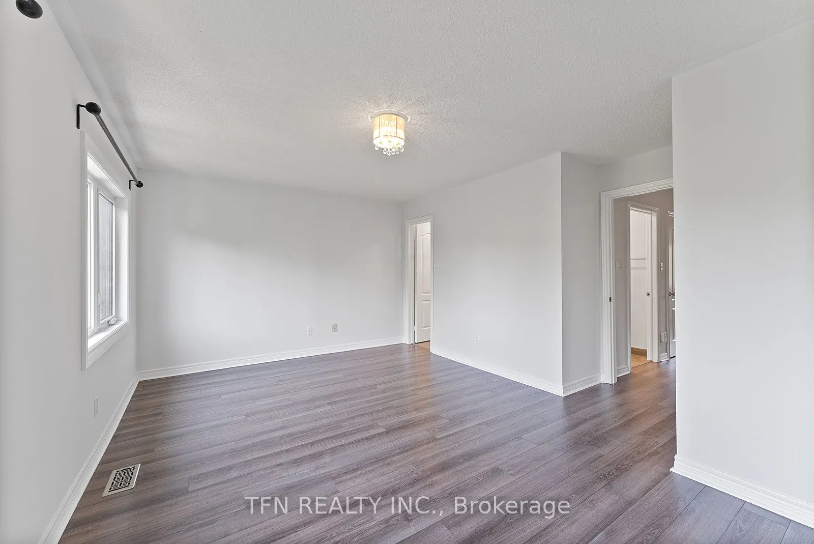 24 Hawtin Lane