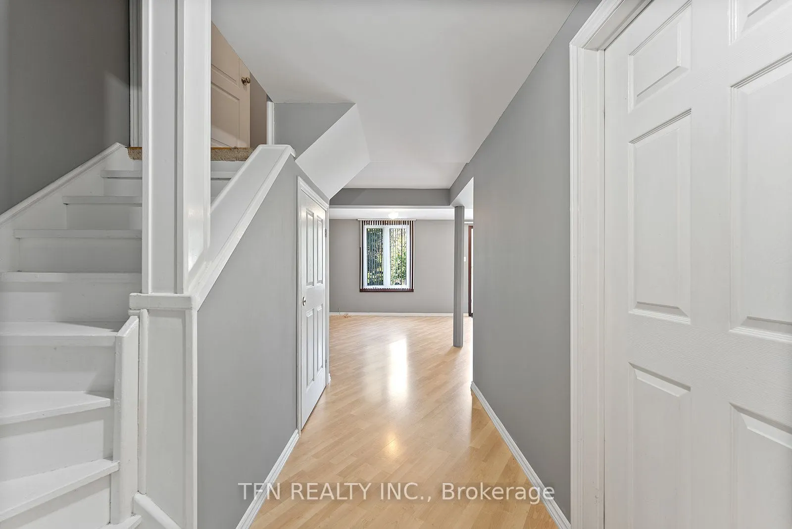 24 Hawtin Lane