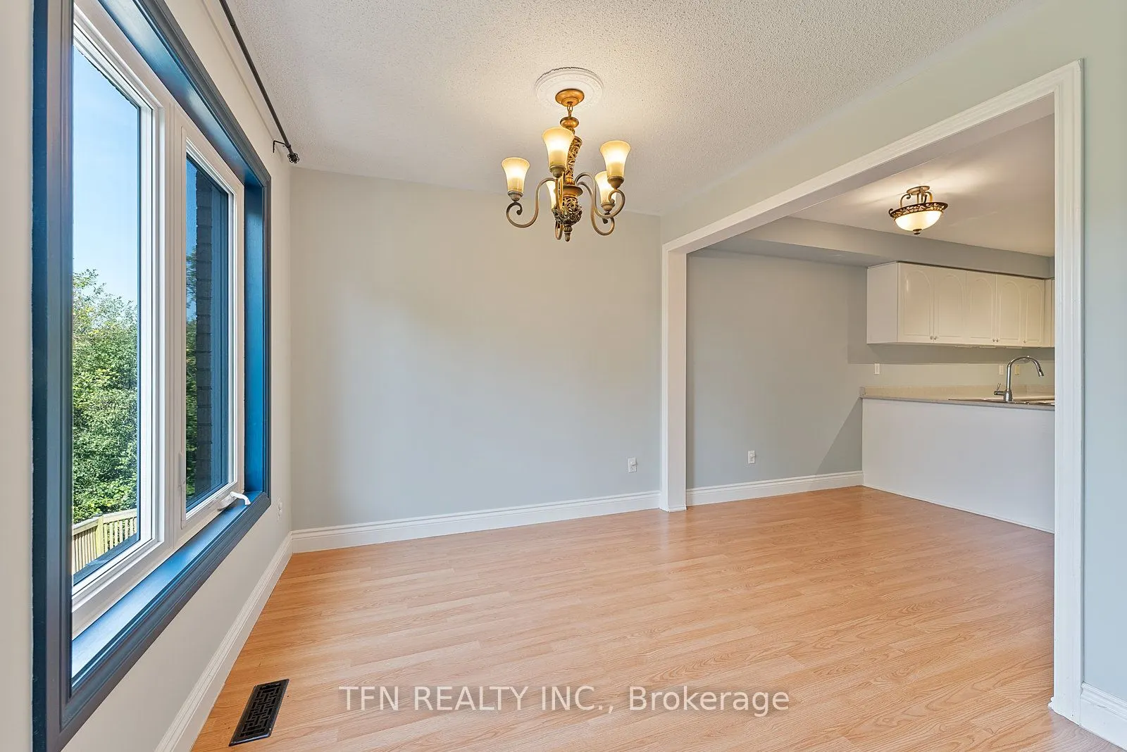 24 Hawtin Lane