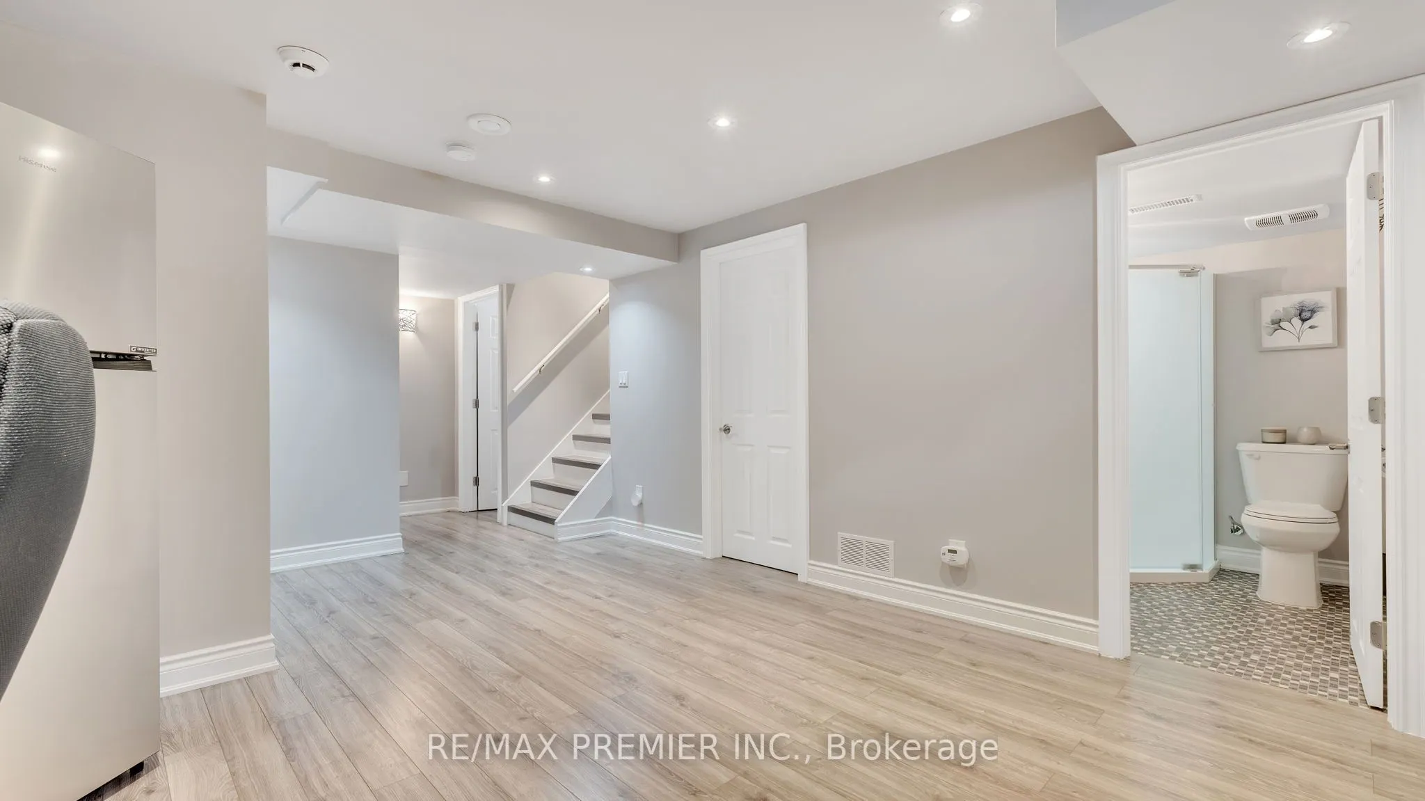 10 Henry Peters Lane
