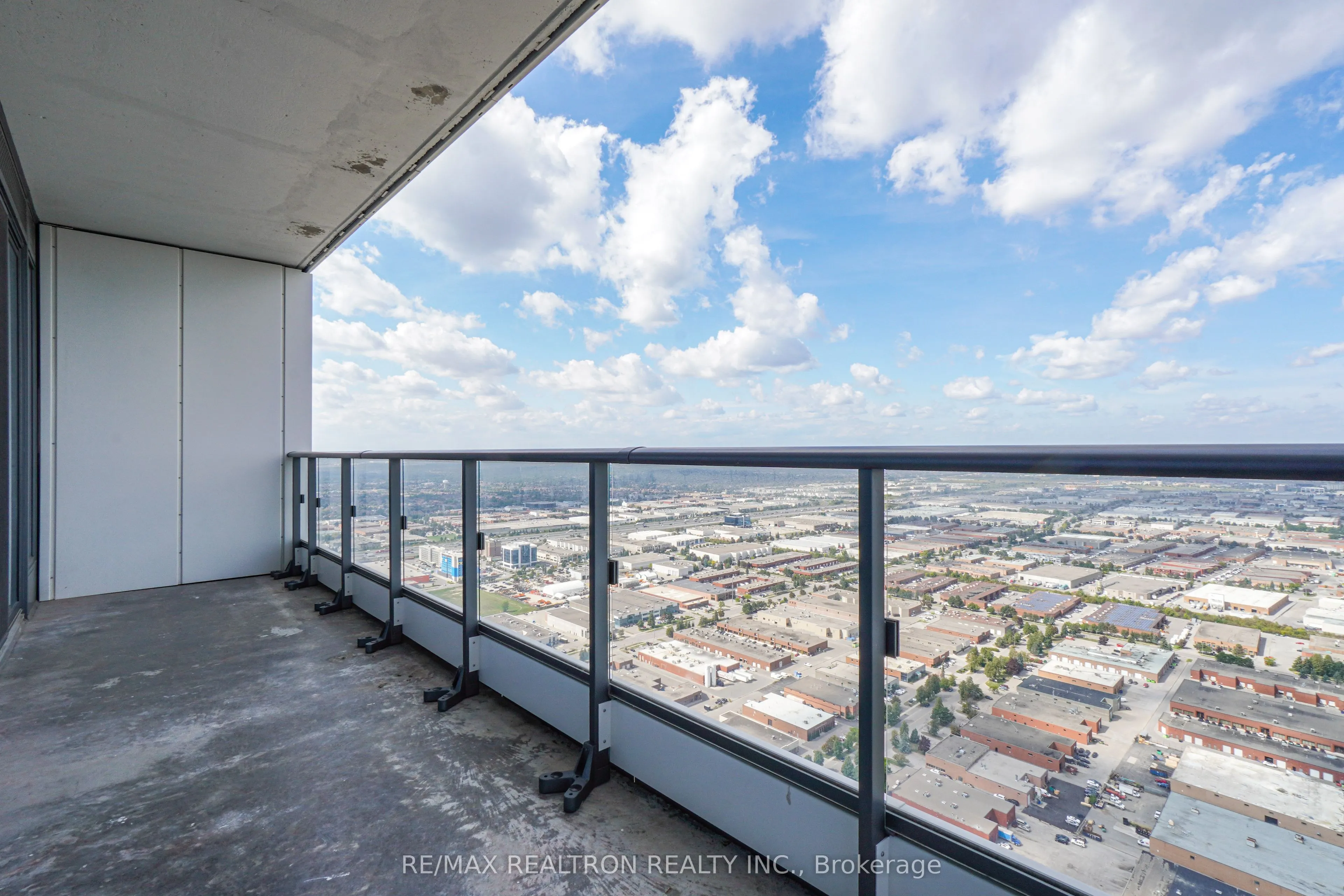 950 Portage Parkway N, #5901