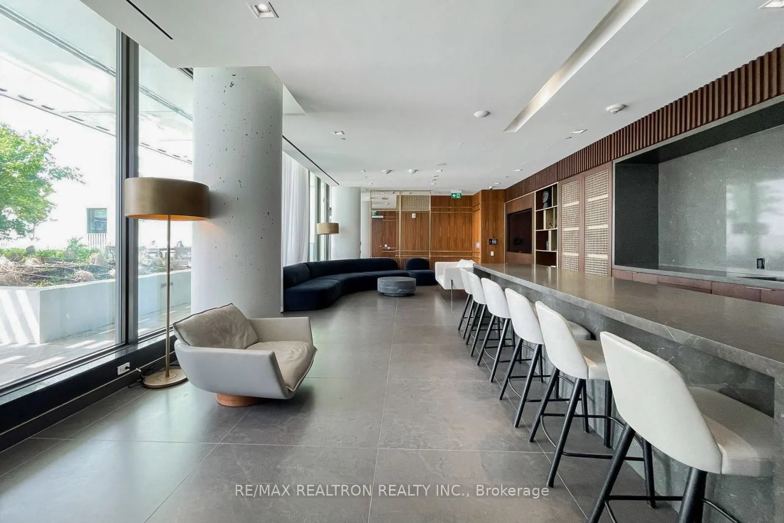 950 Portage Parkway N, #5901