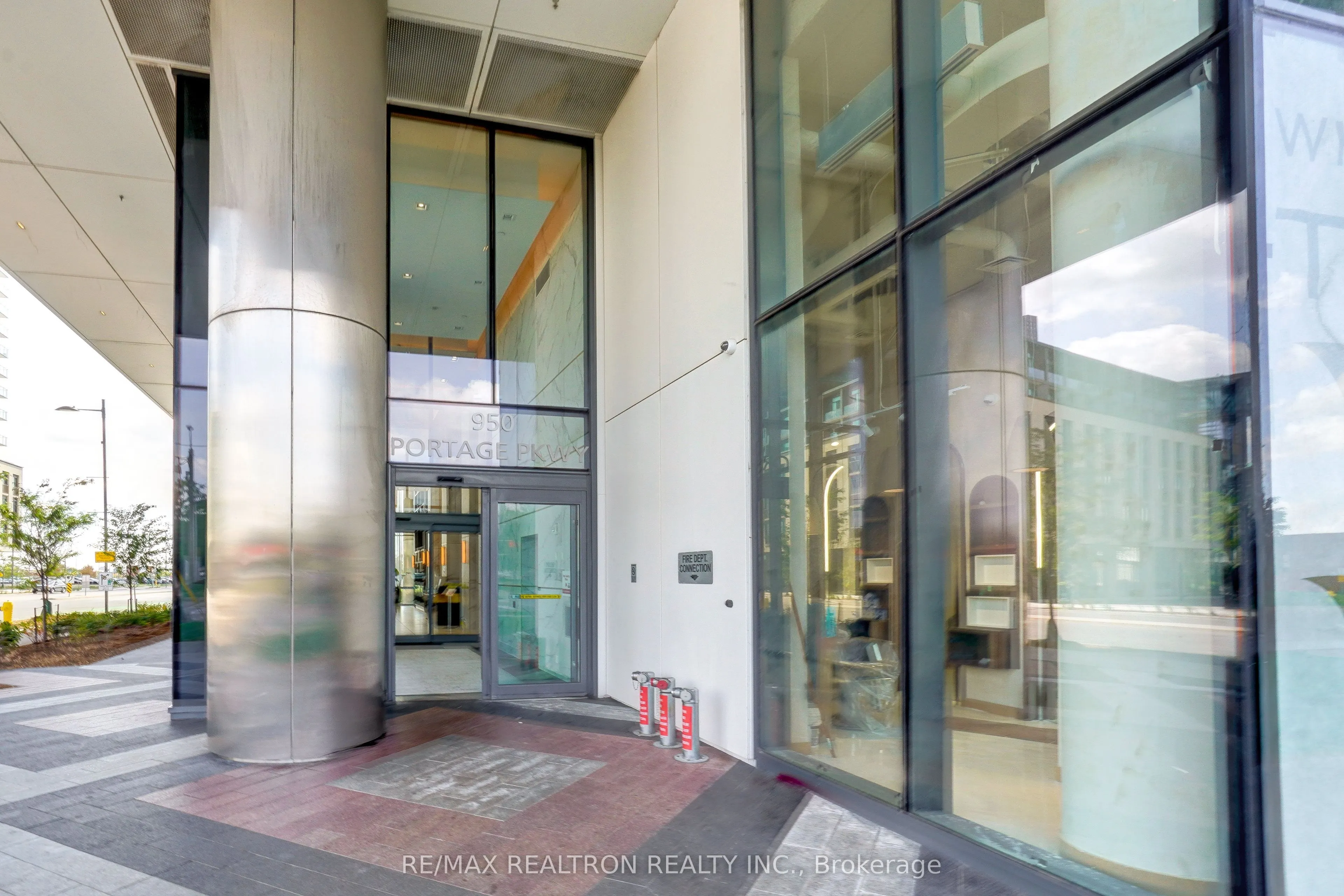 950 Portage Parkway N, #5901