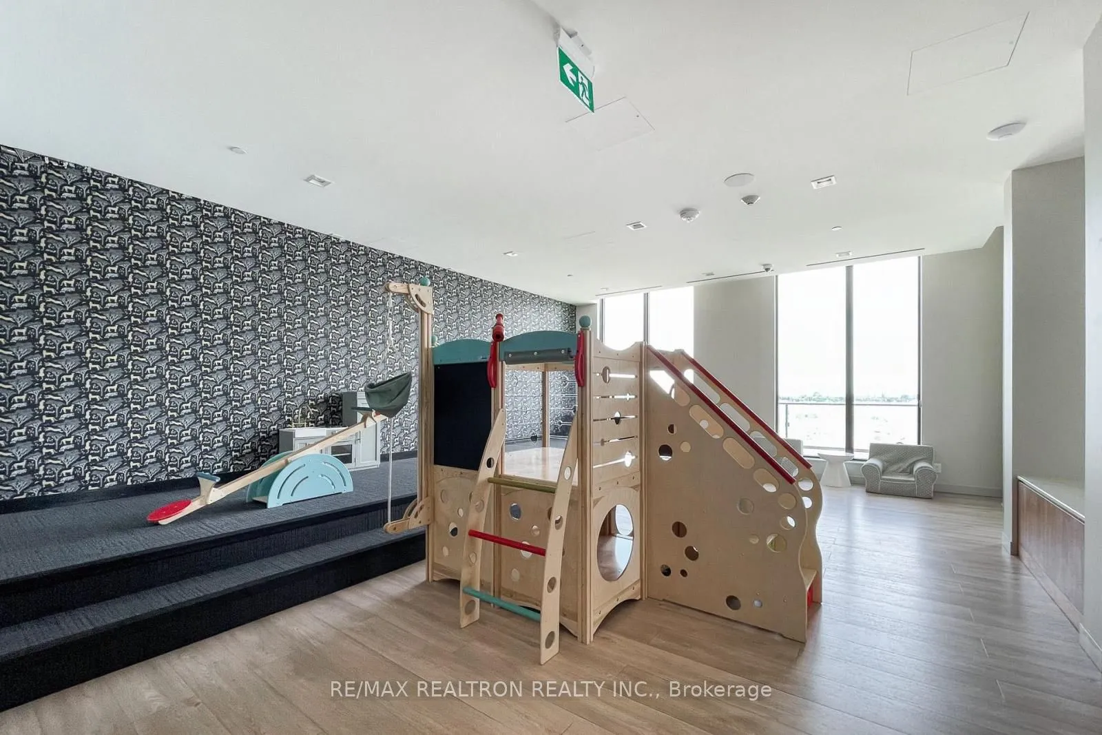 950 Portage Parkway N, #5901