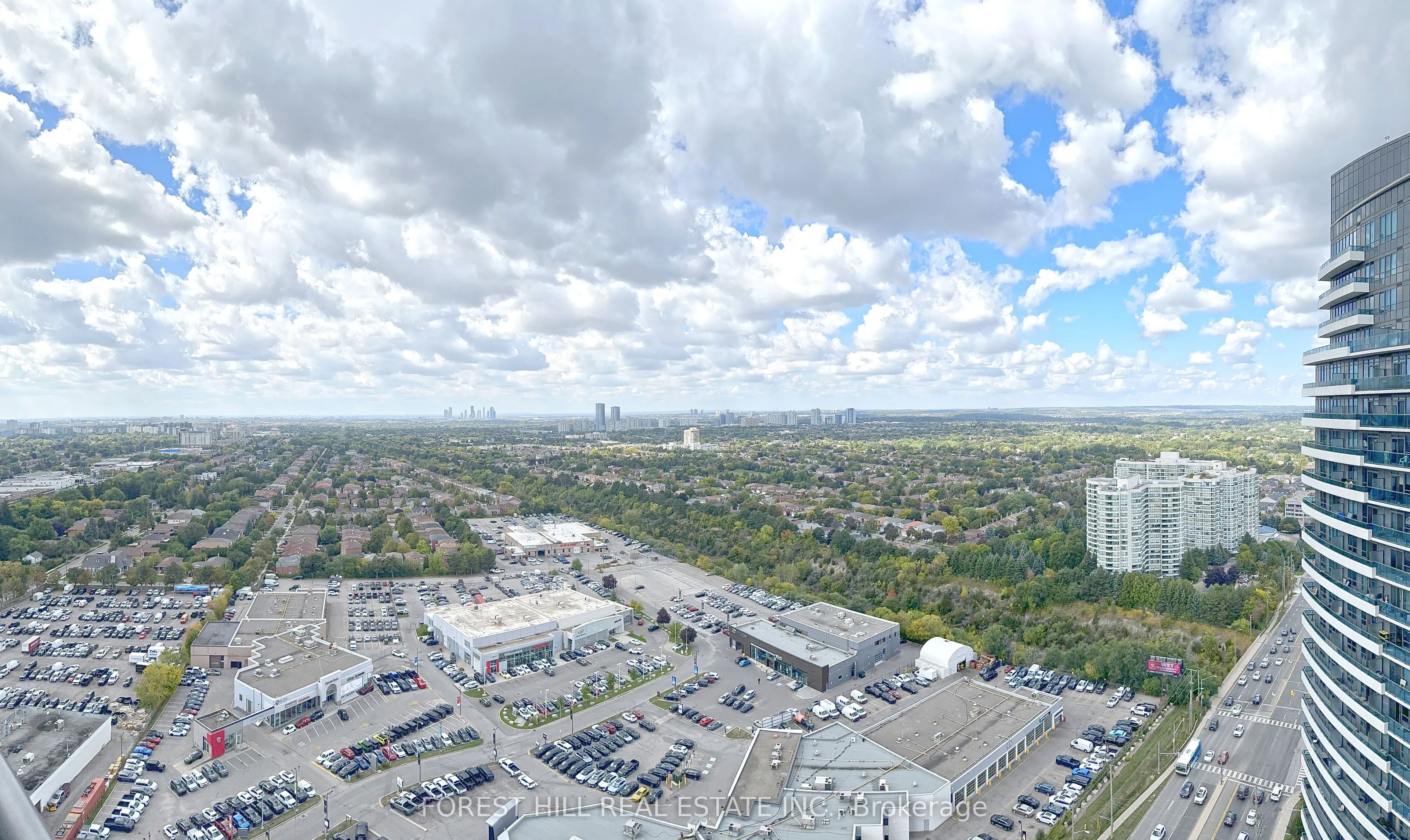 7161 Yonge Street, #2722