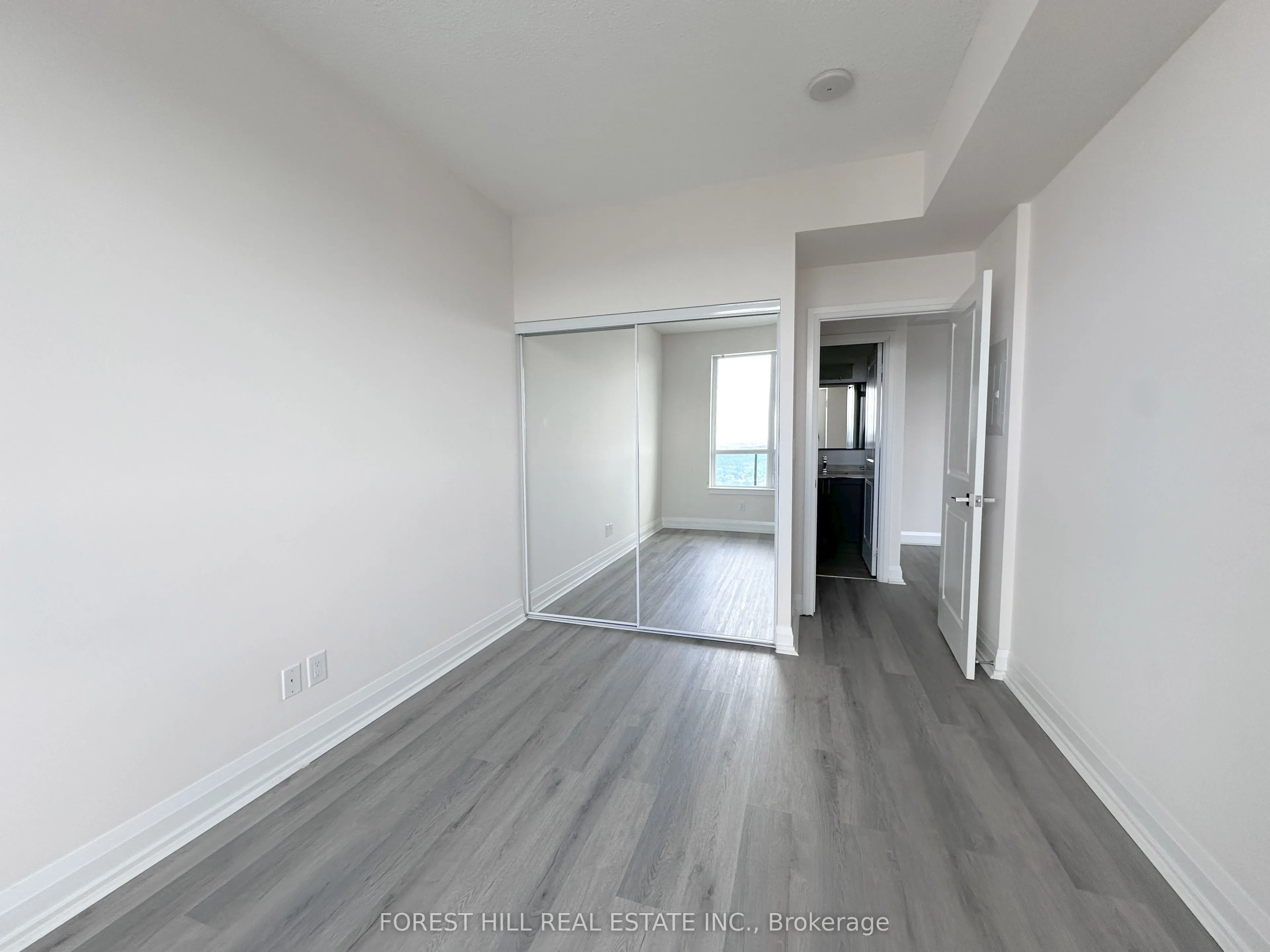 7161 Yonge Street, #2722