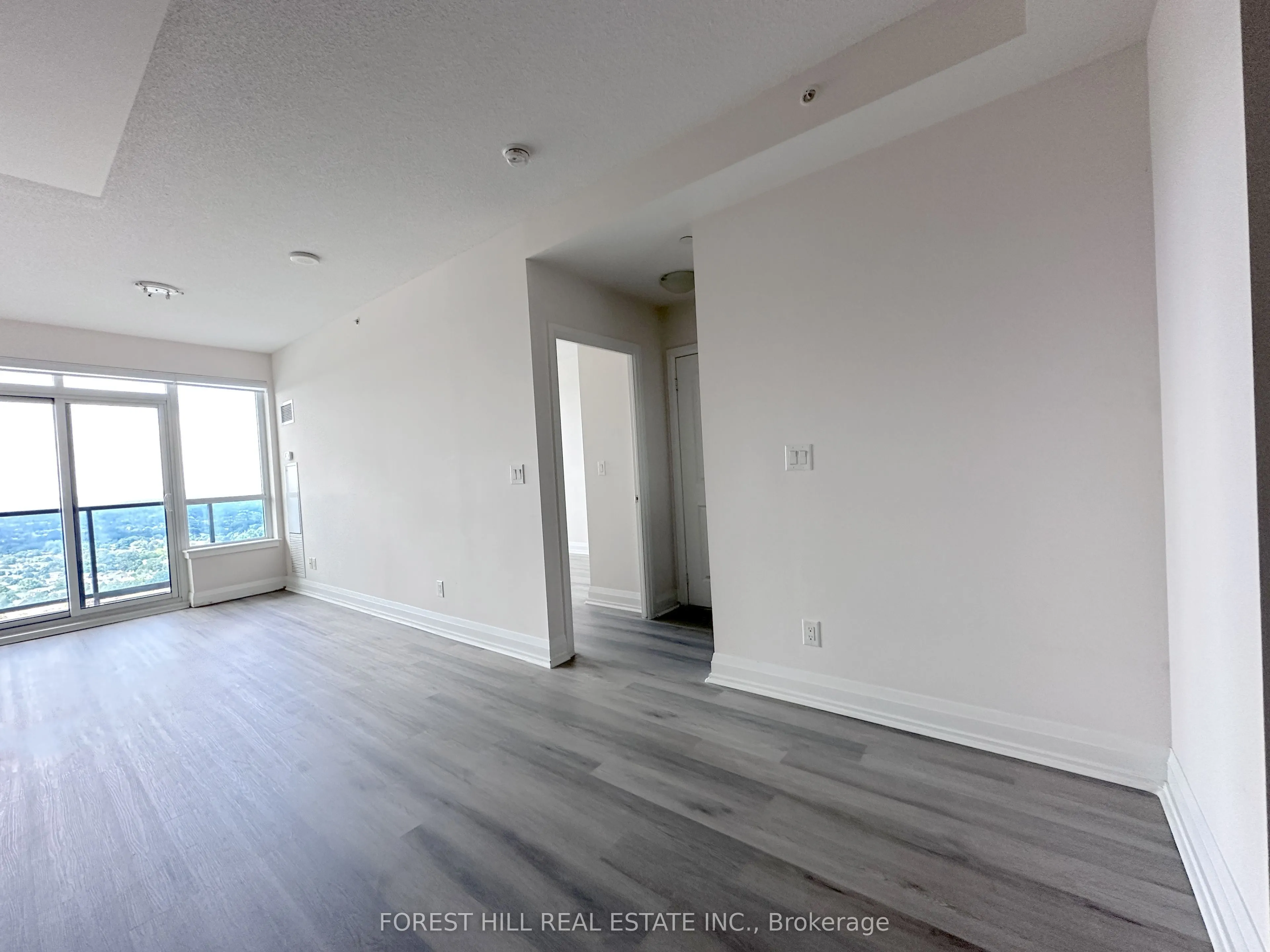 7161 Yonge Street, #2722