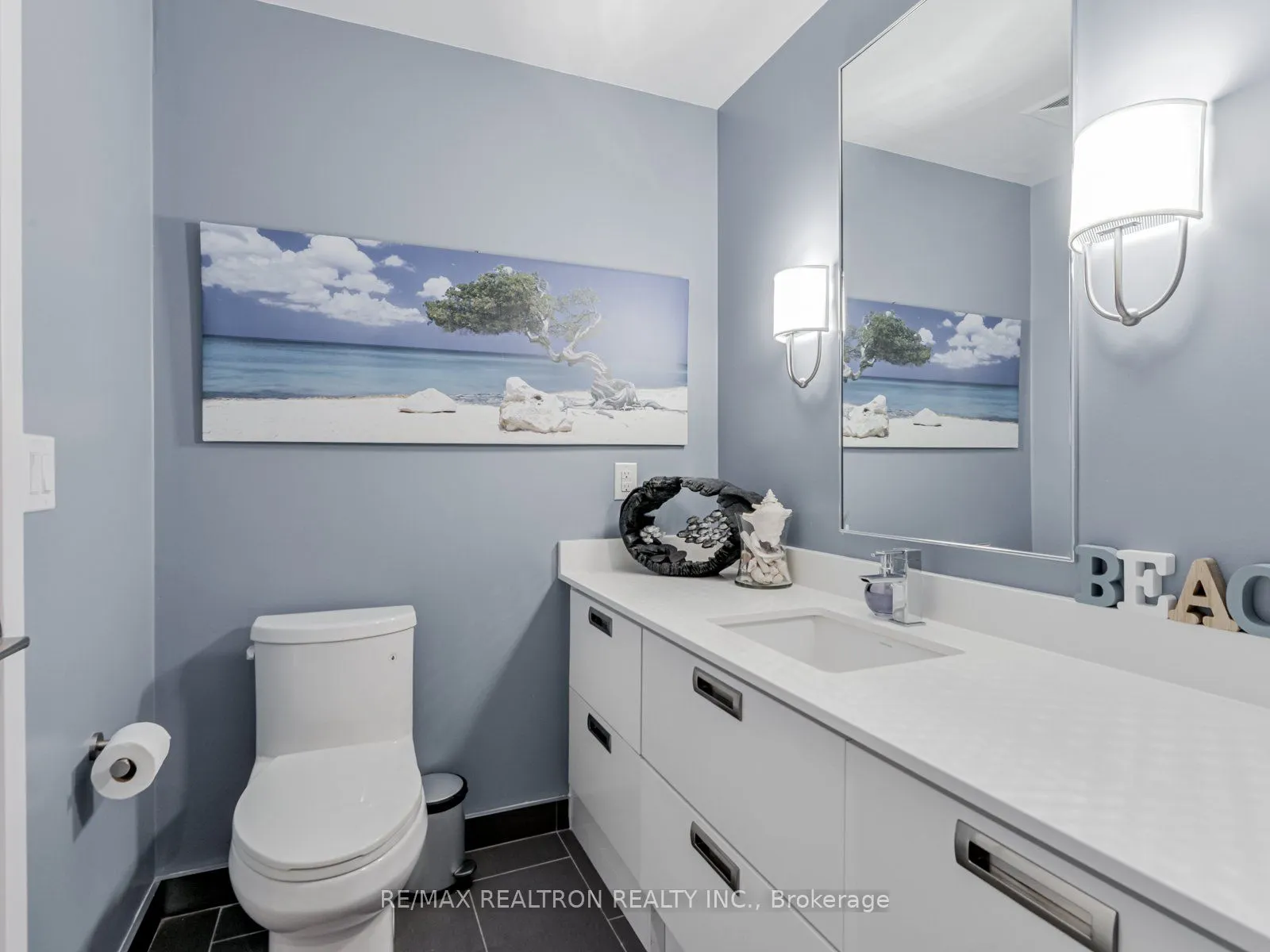 303 Broward Way, #93