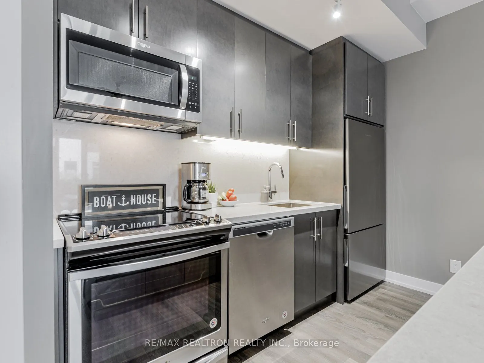 303 Broward Way, #93