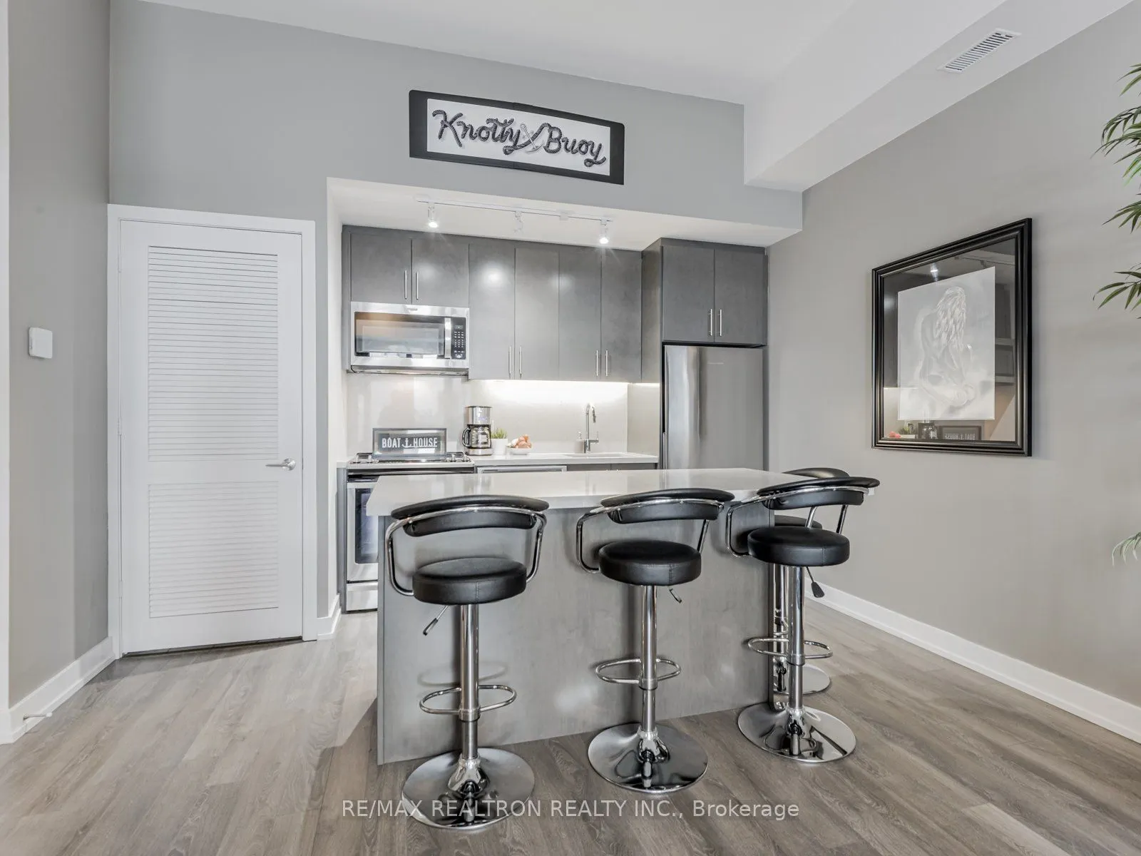 303 Broward Way, #93