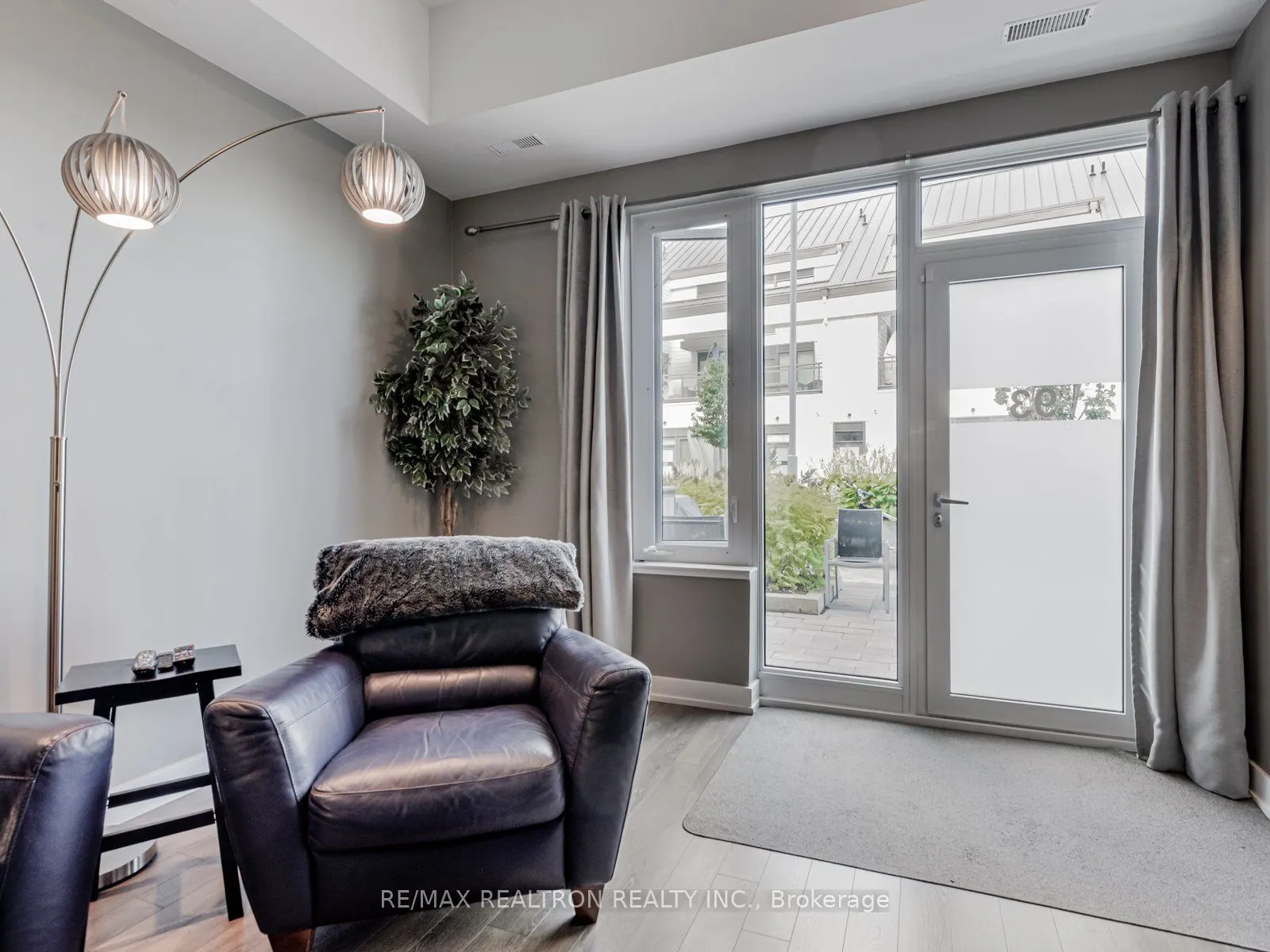 303 Broward Way, #93