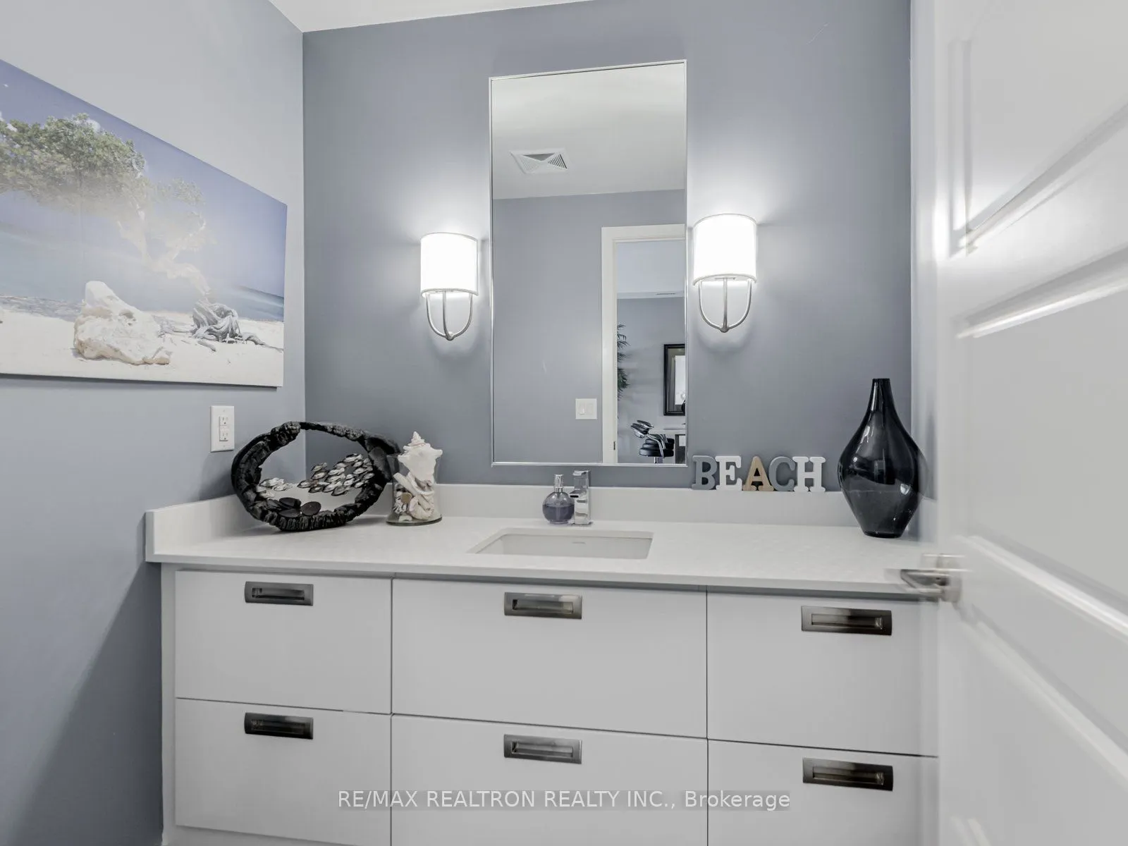 303 Broward Way, #93