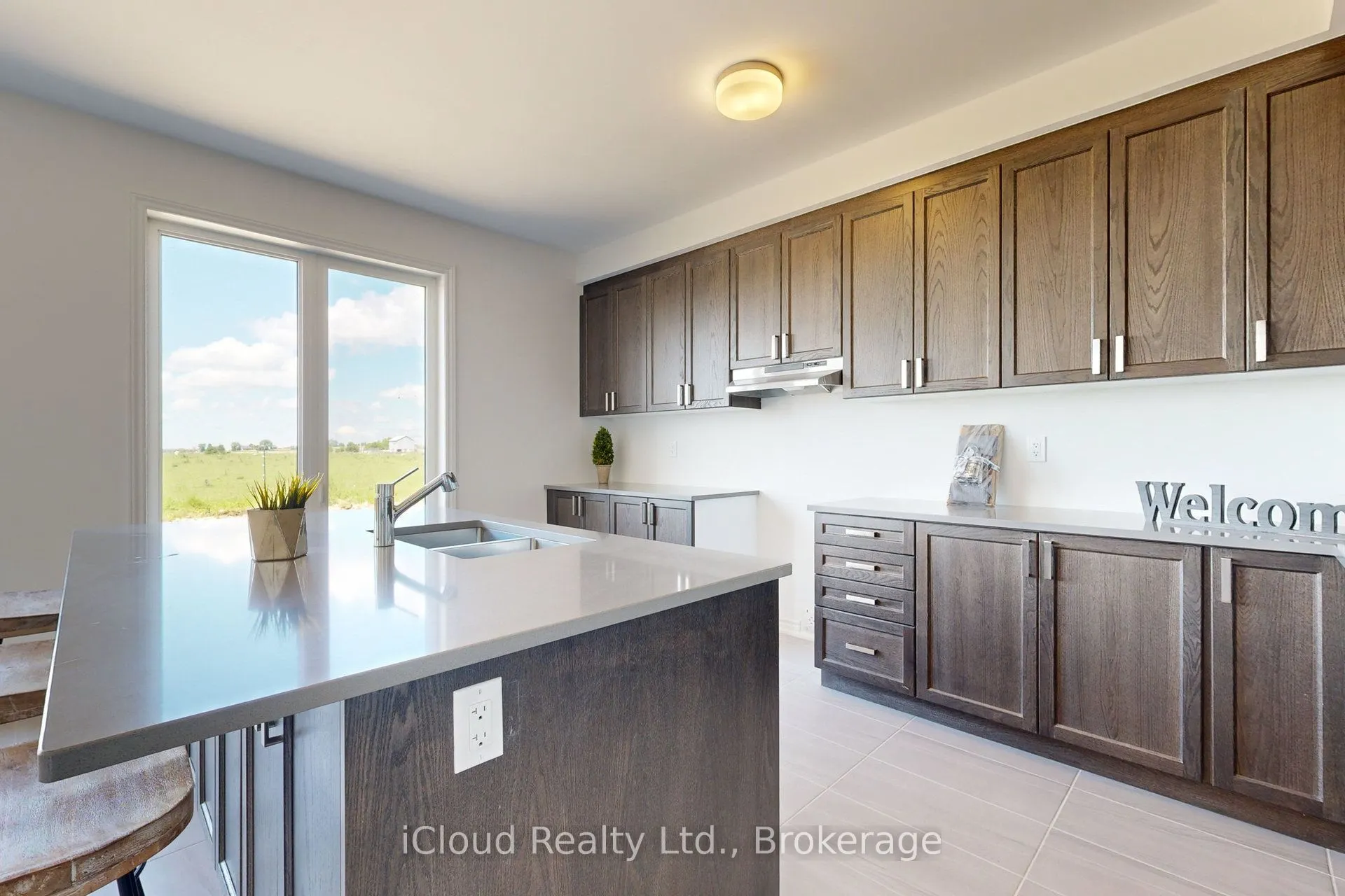 51 Sparrow Way