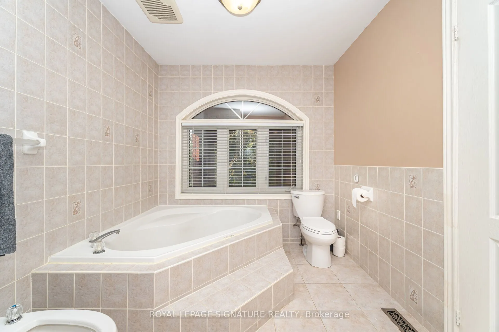 15 Water Garden Lane