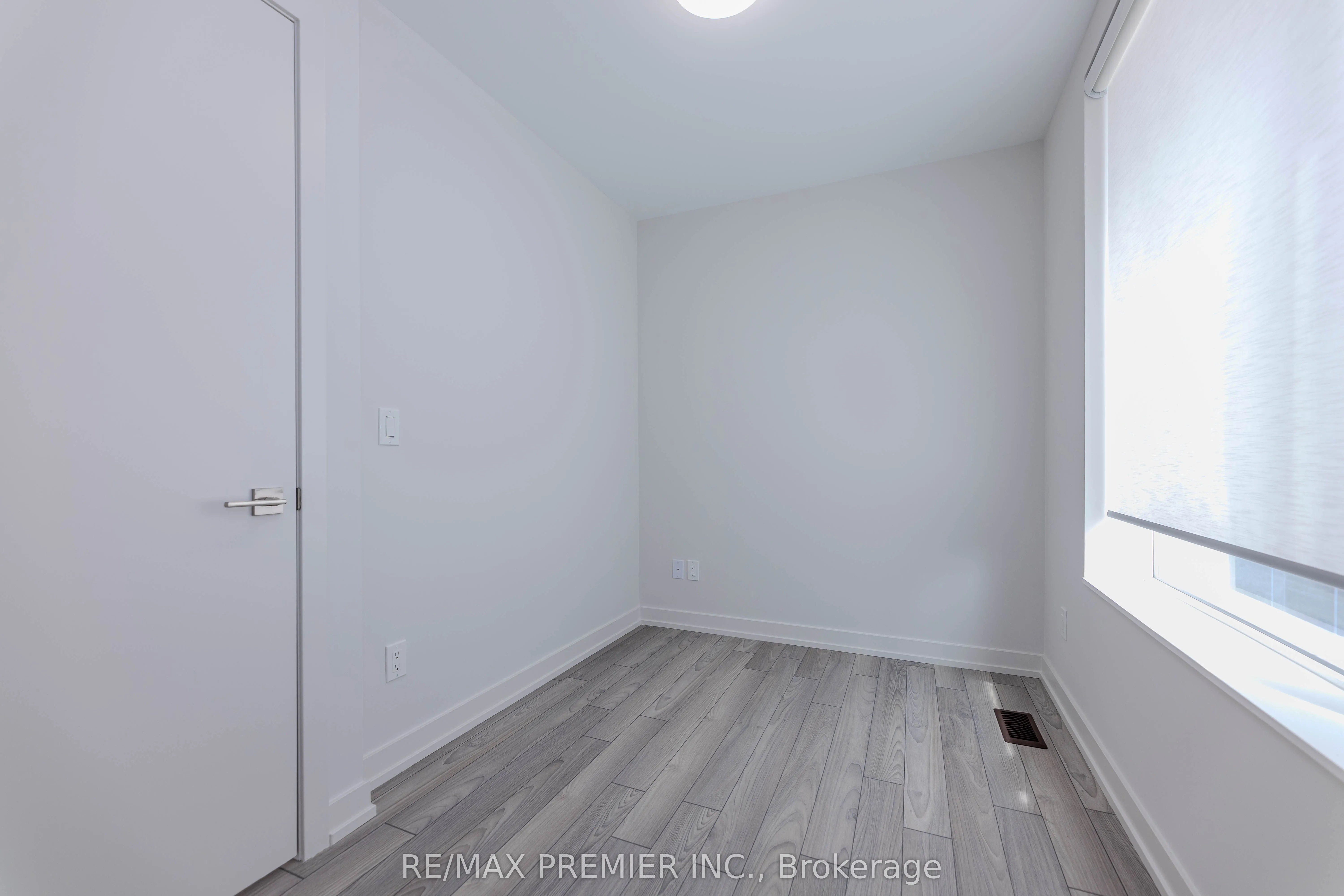 2 Red Squirrel Lane, #D109