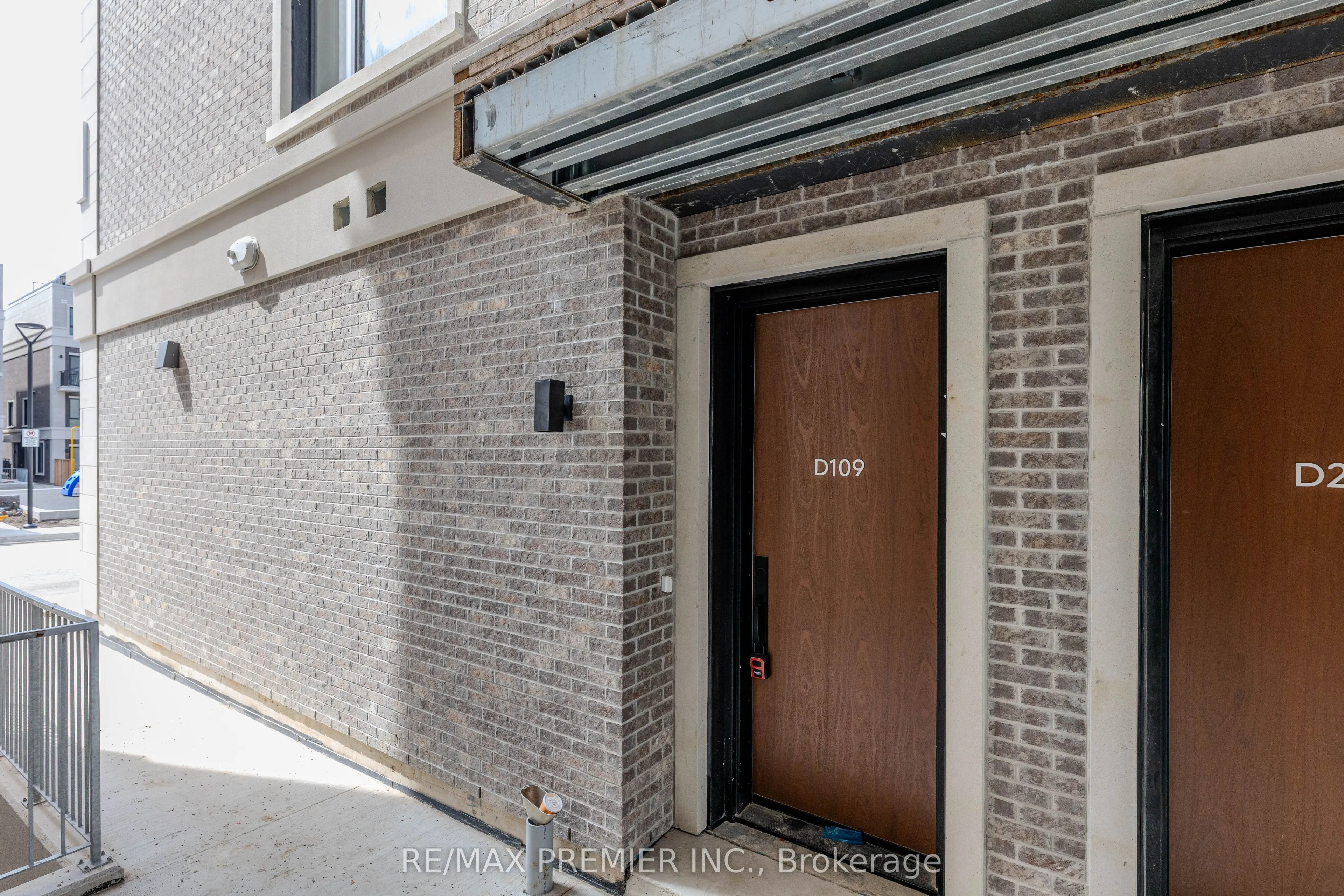 2 Red Squirrel Lane, #D109