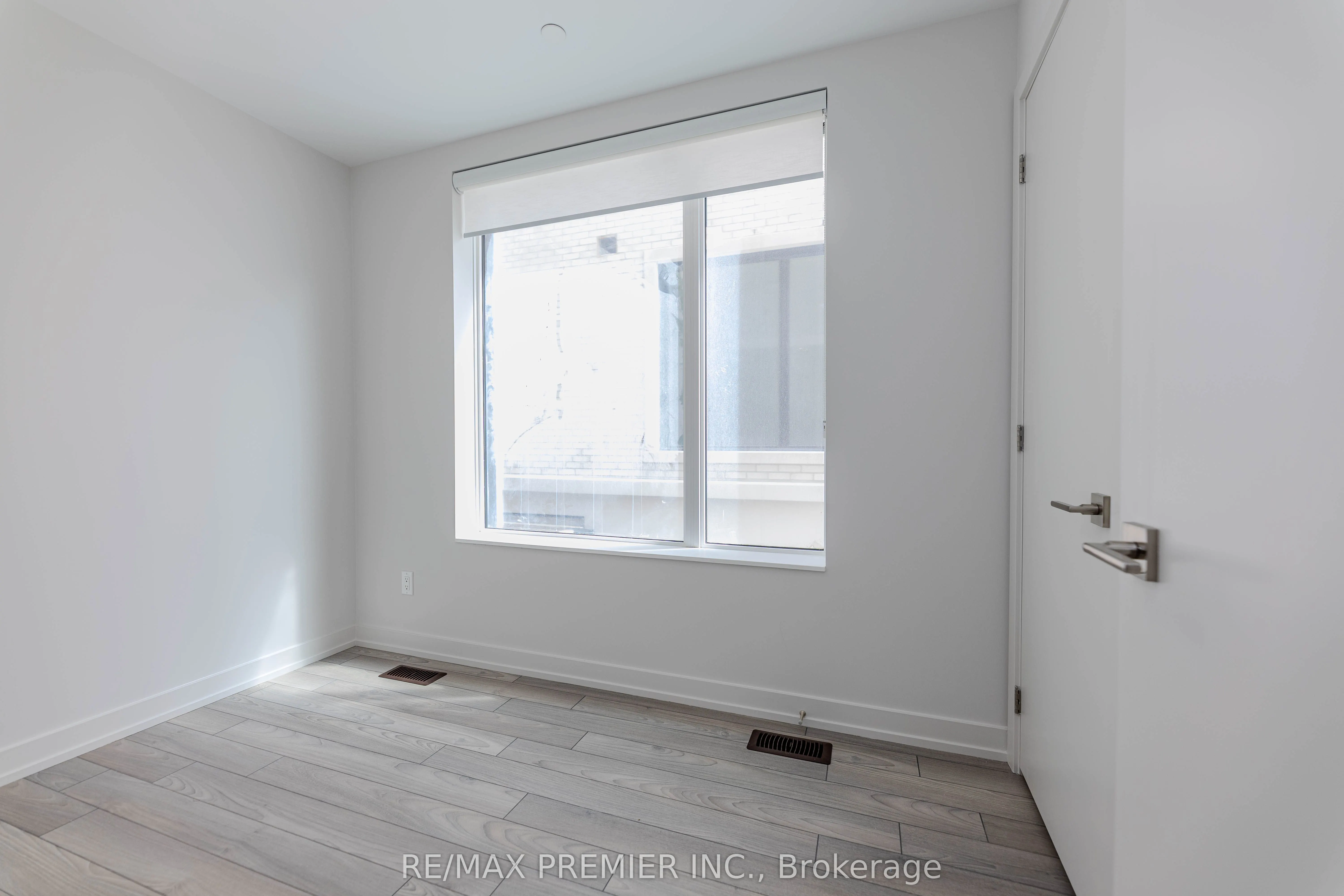2 Red Squirrel Lane, #D109