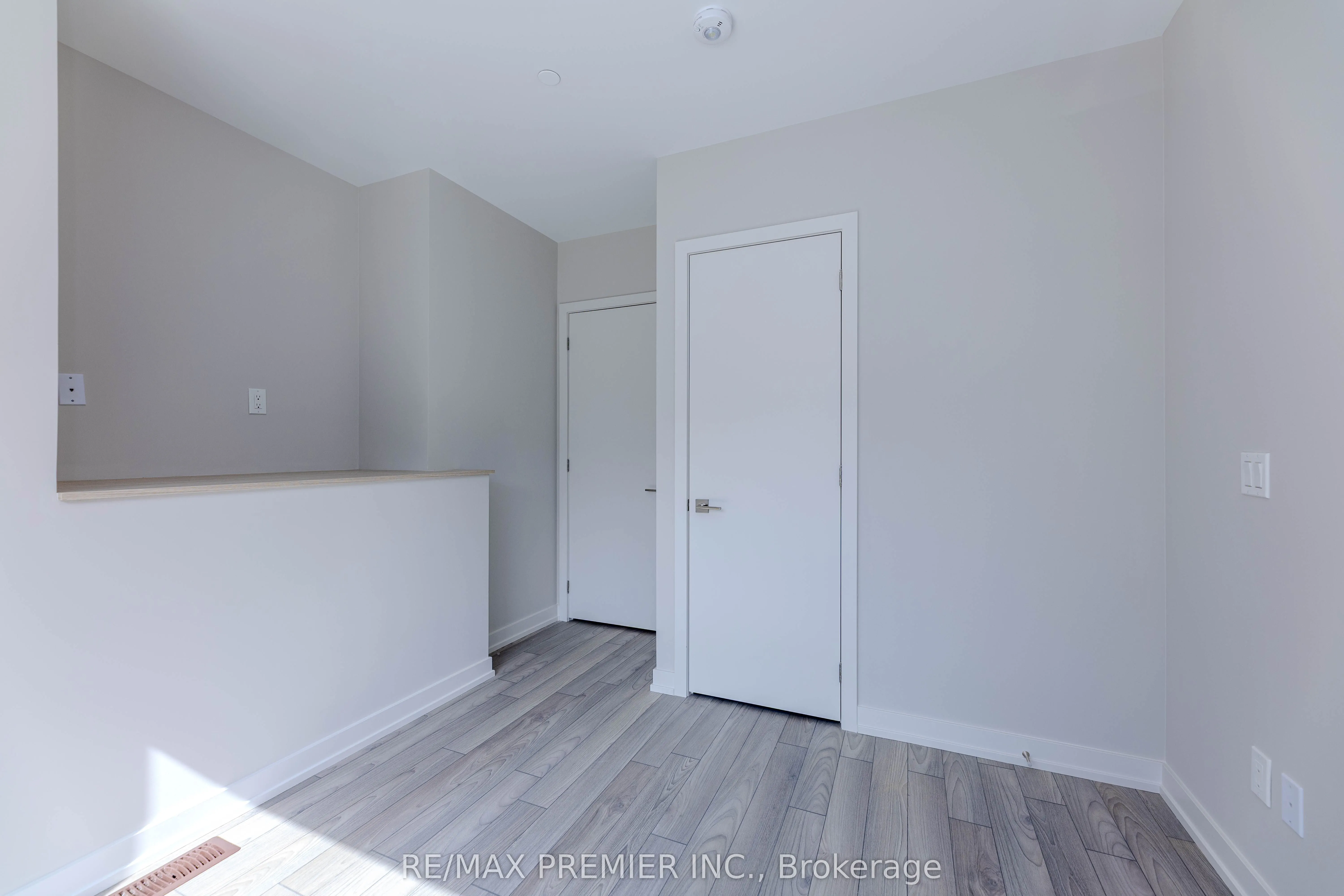 2 Red Squirrel Lane, #D109