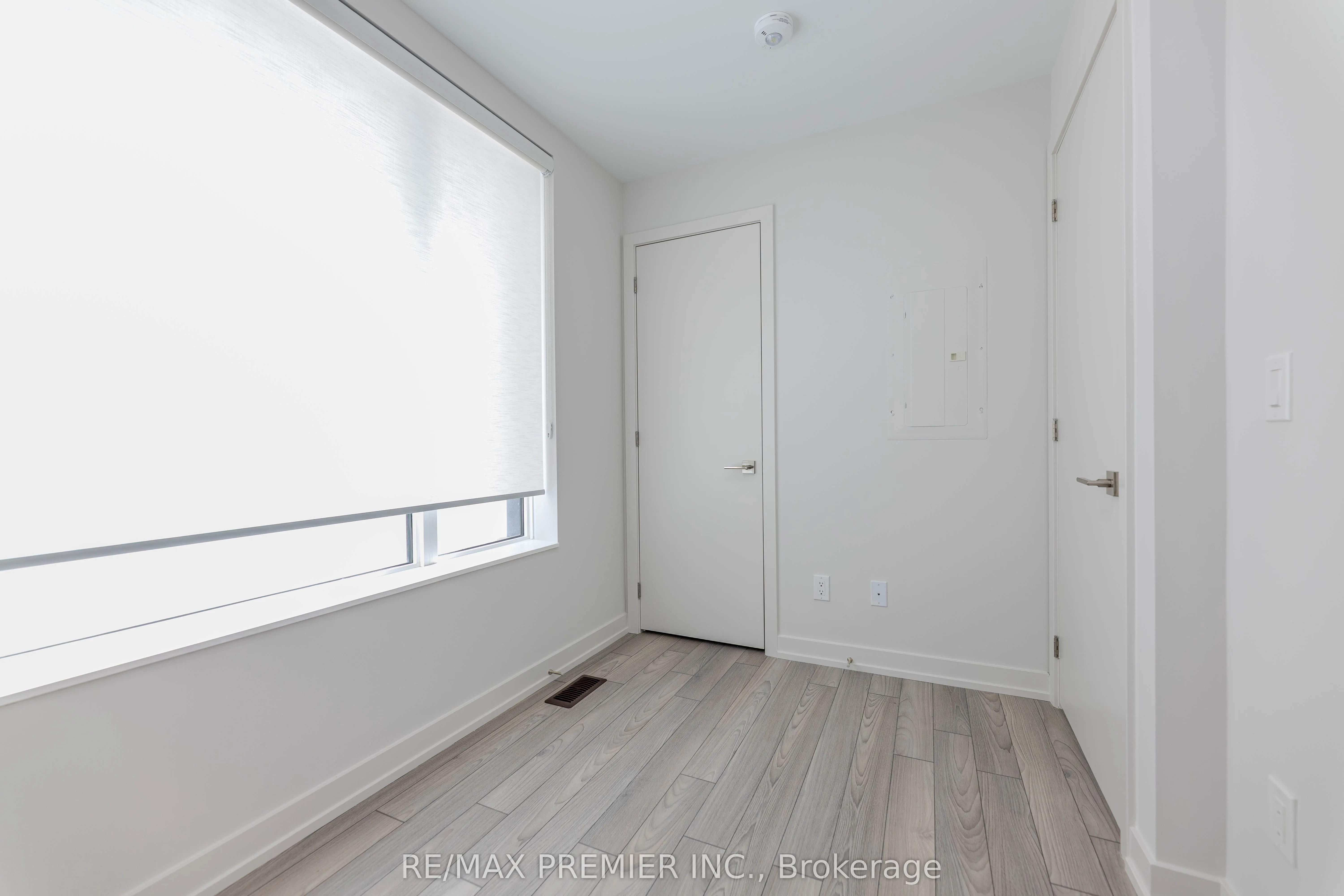 2 Red Squirrel Lane, #D109