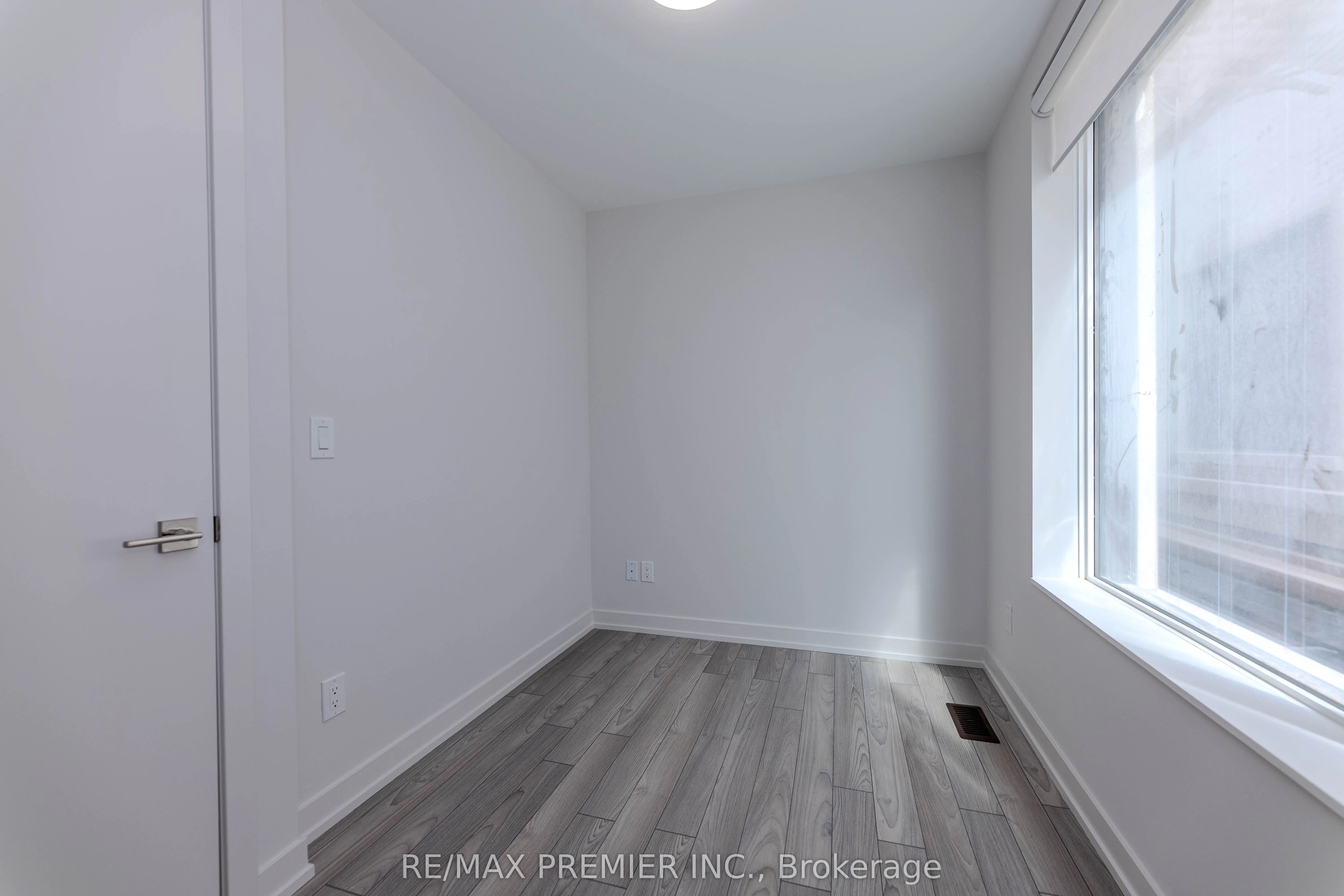 2 Red Squirrel Lane, #D109
