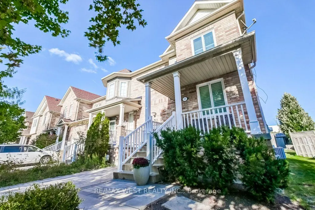31 Watkins Glen Crescent