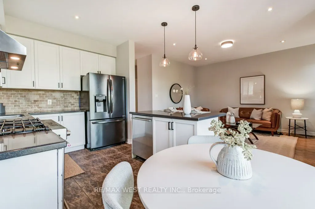 31 Watkins Glen Crescent