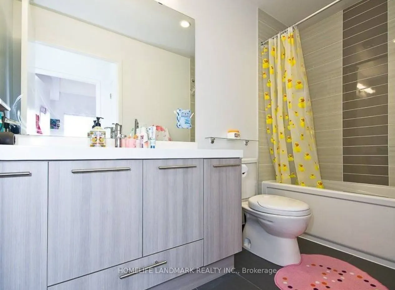 540 Bur Oak Avenue, #612