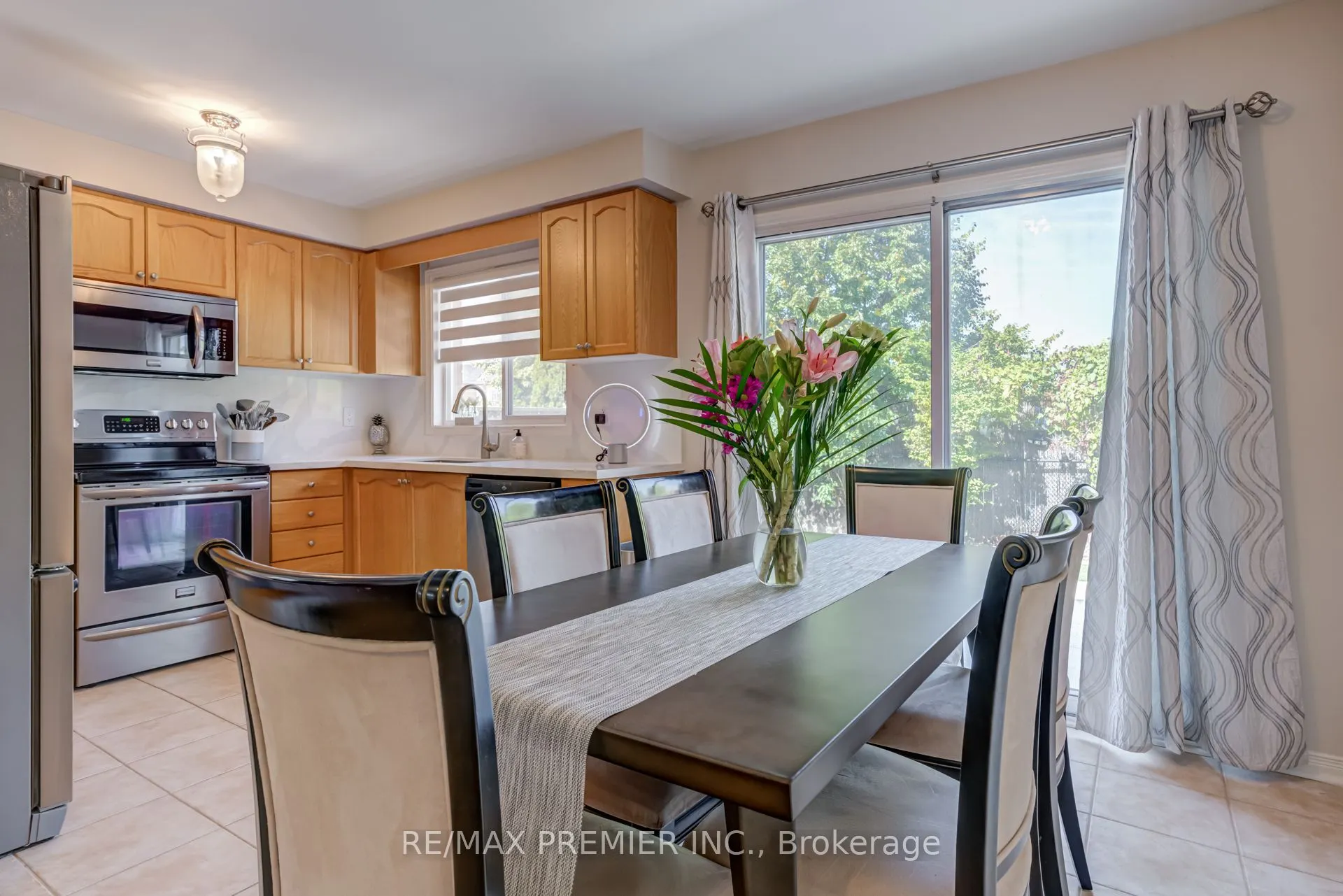 89 Ronan Crescent
