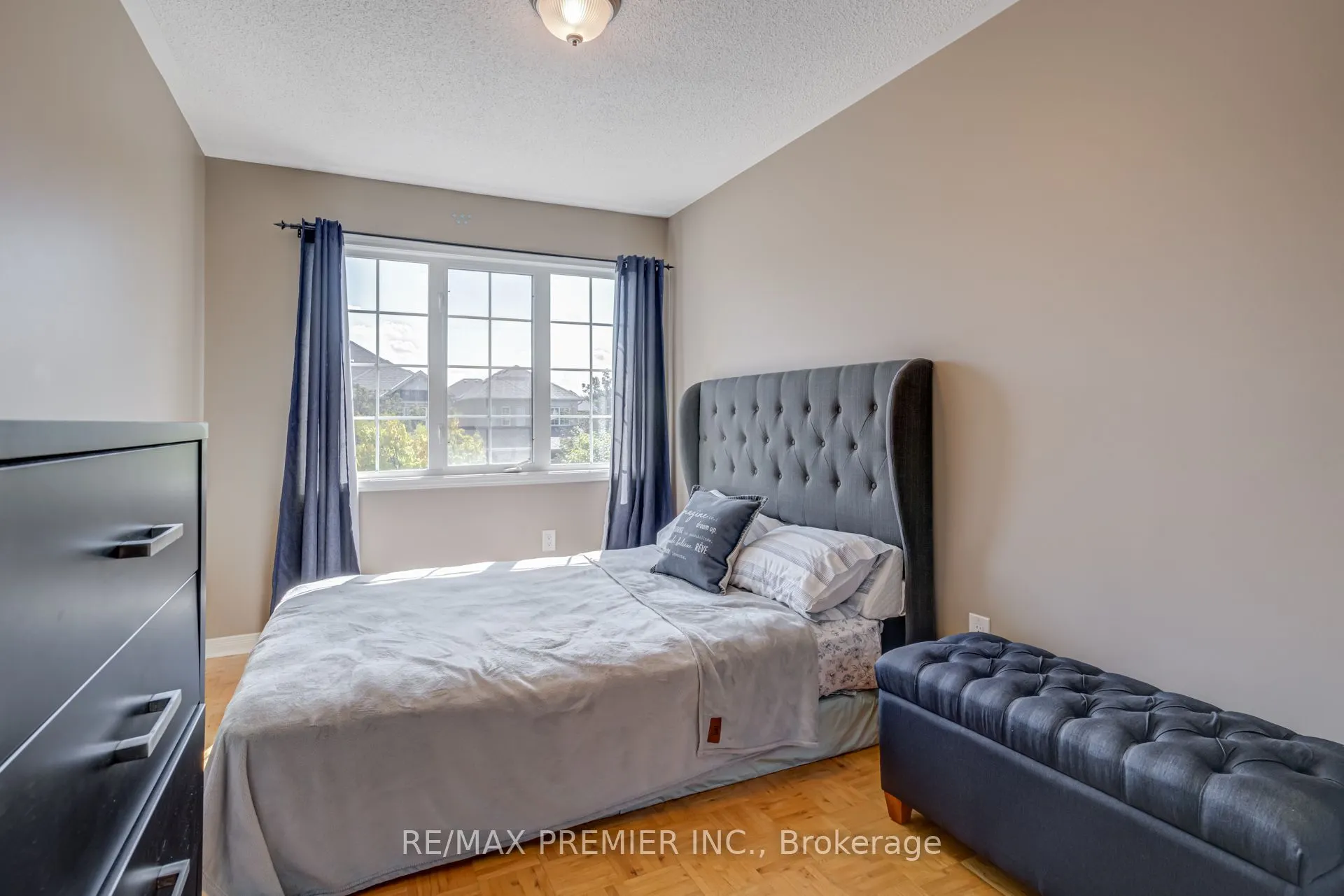 89 Ronan Crescent