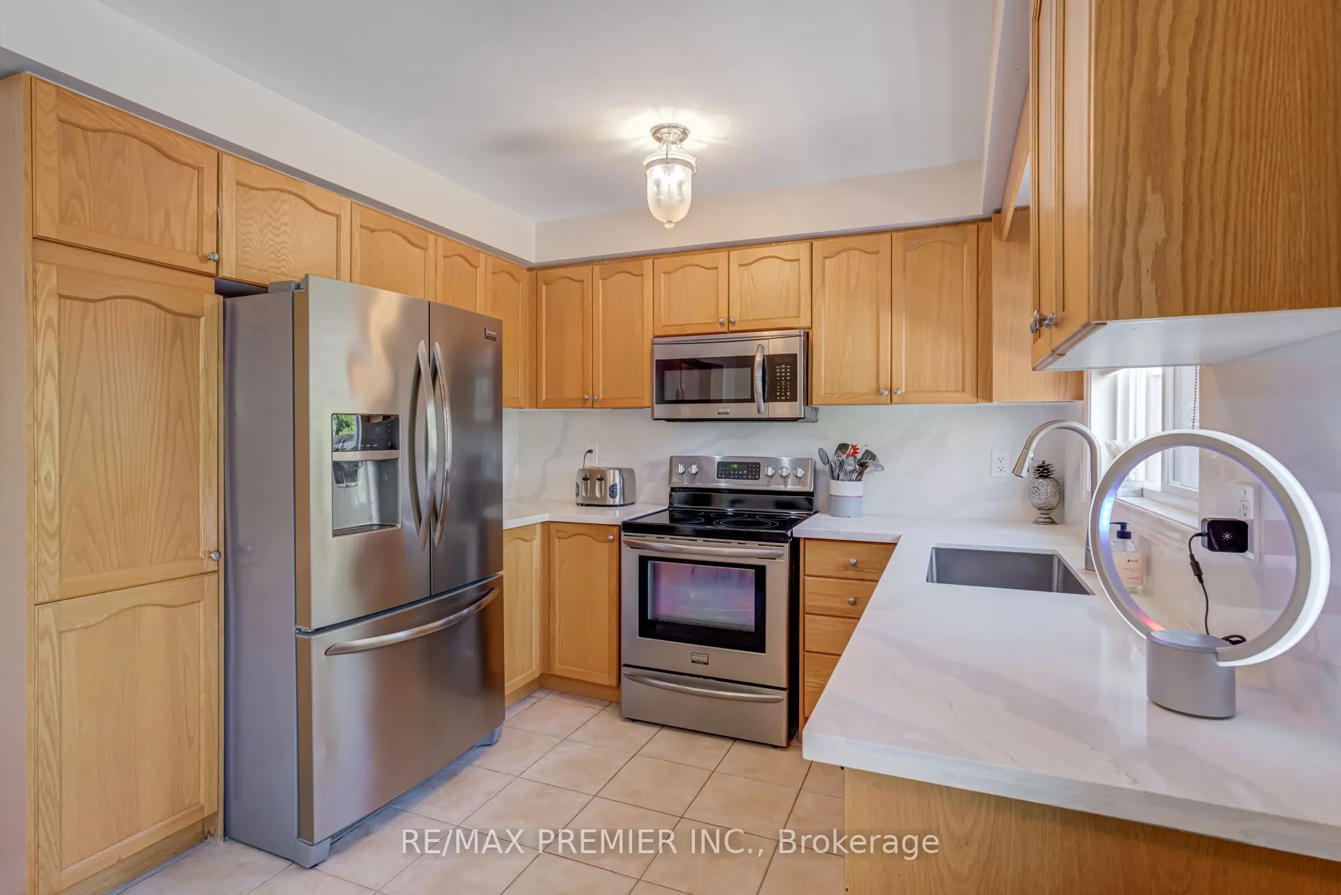 89 Ronan Crescent