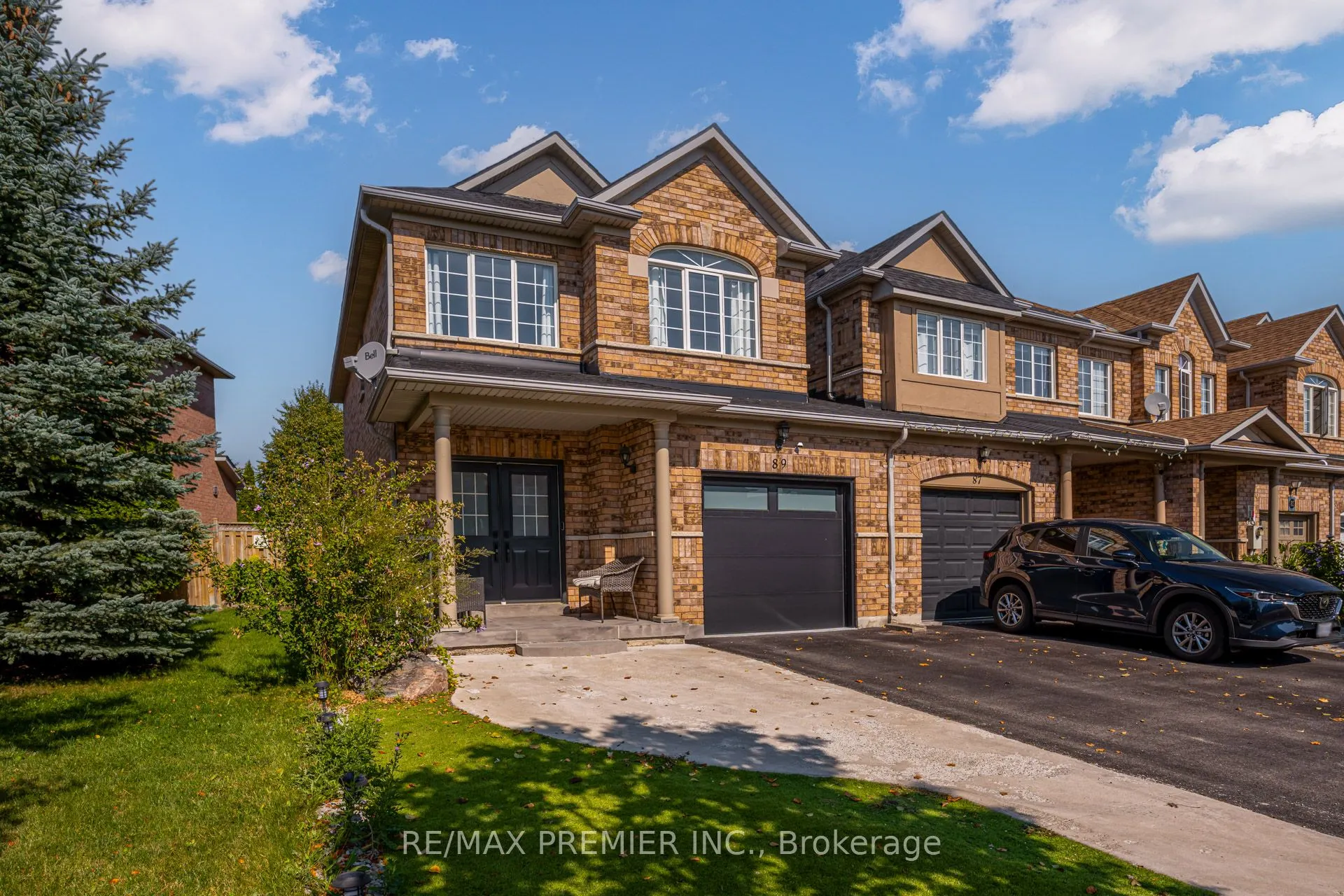 89 Ronan Crescent