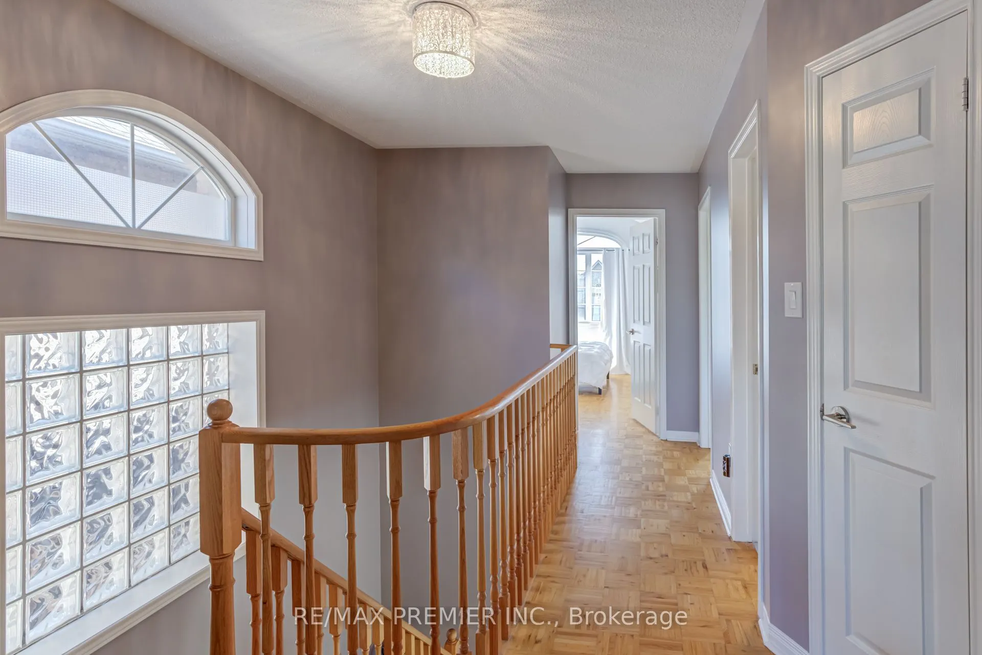 89 Ronan Crescent