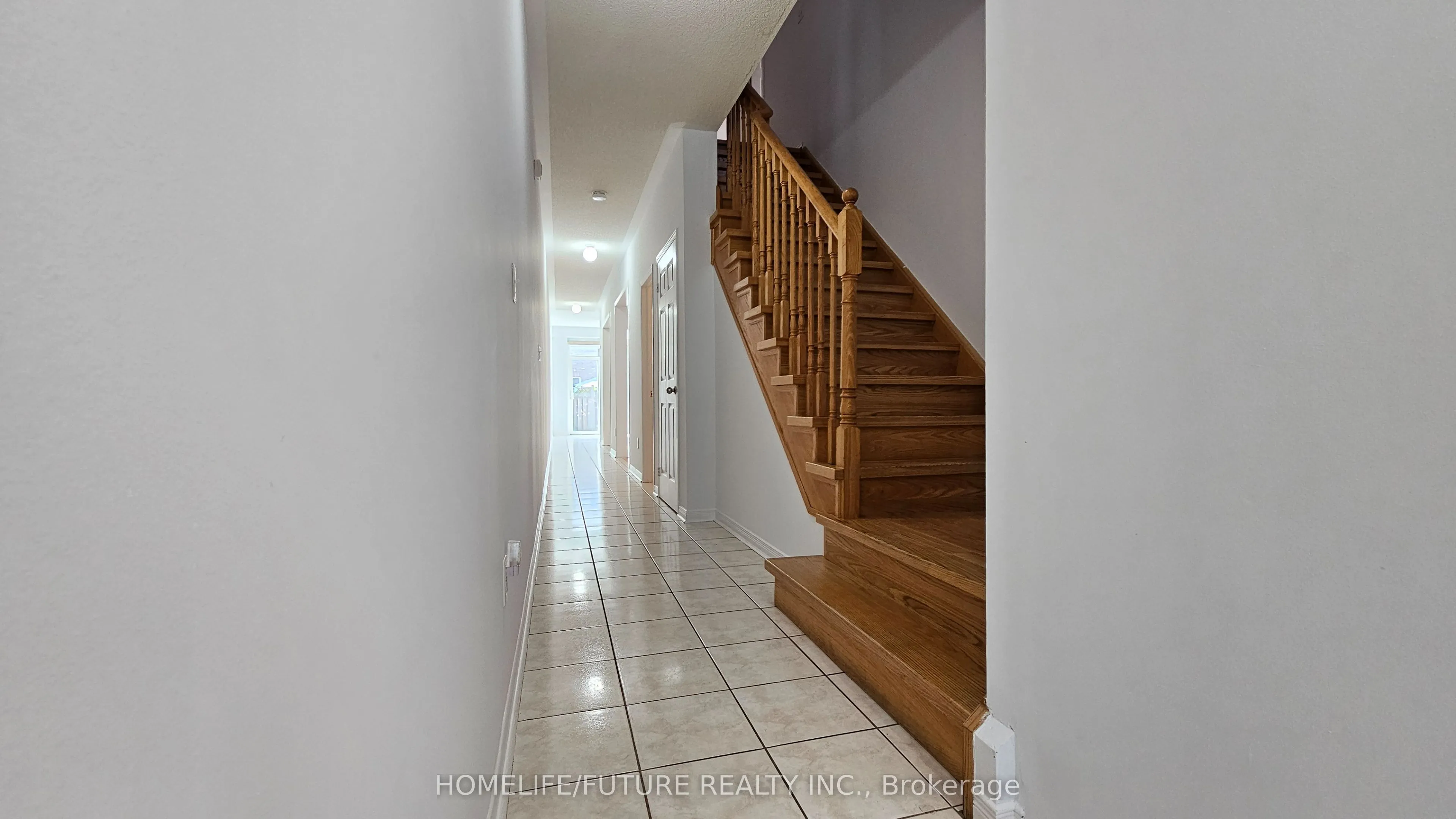 107 Jack Monkman Crescent, #Main & 2 Flr