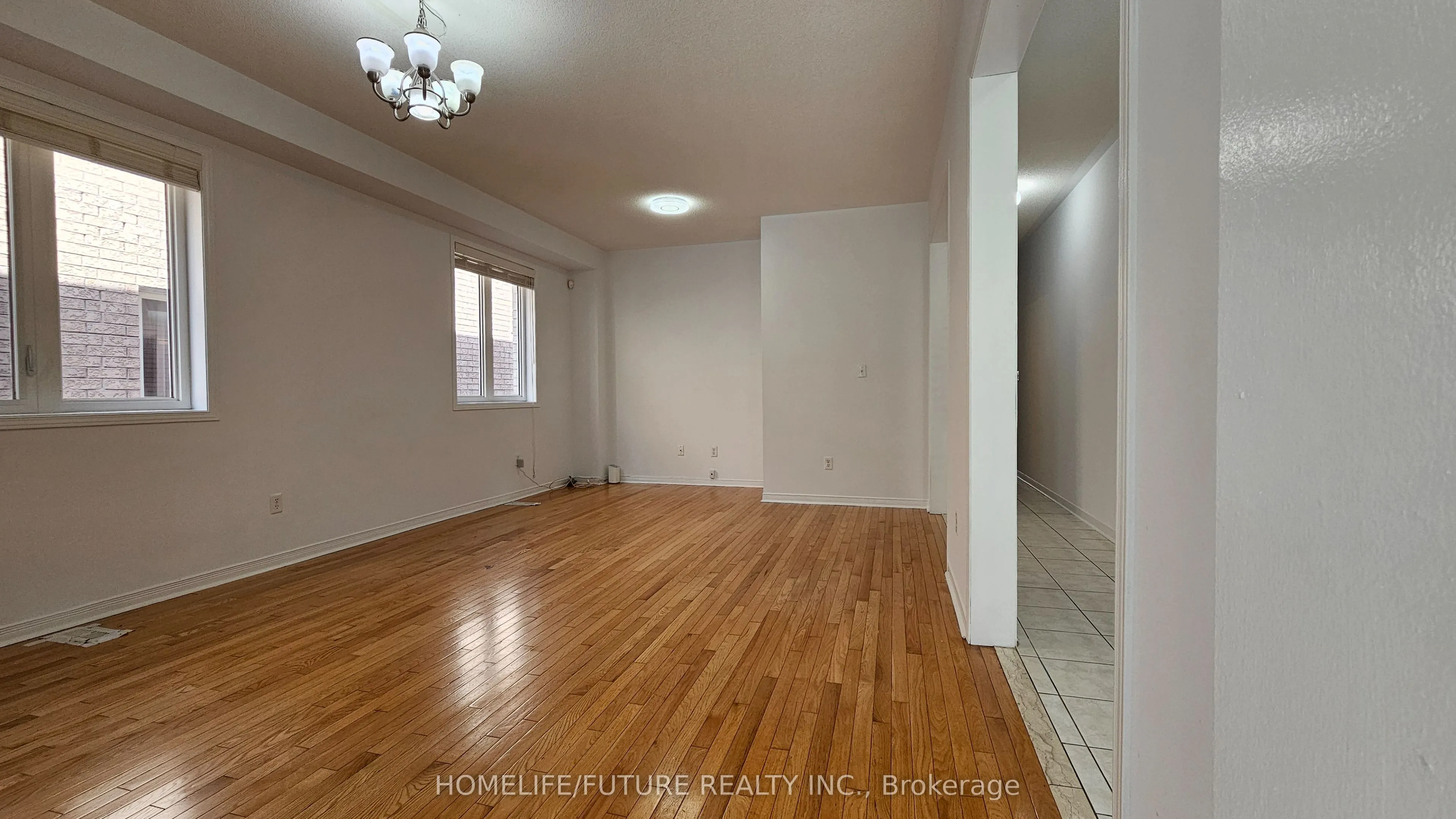 107 Jack Monkman Crescent, #Main & 2 Flr