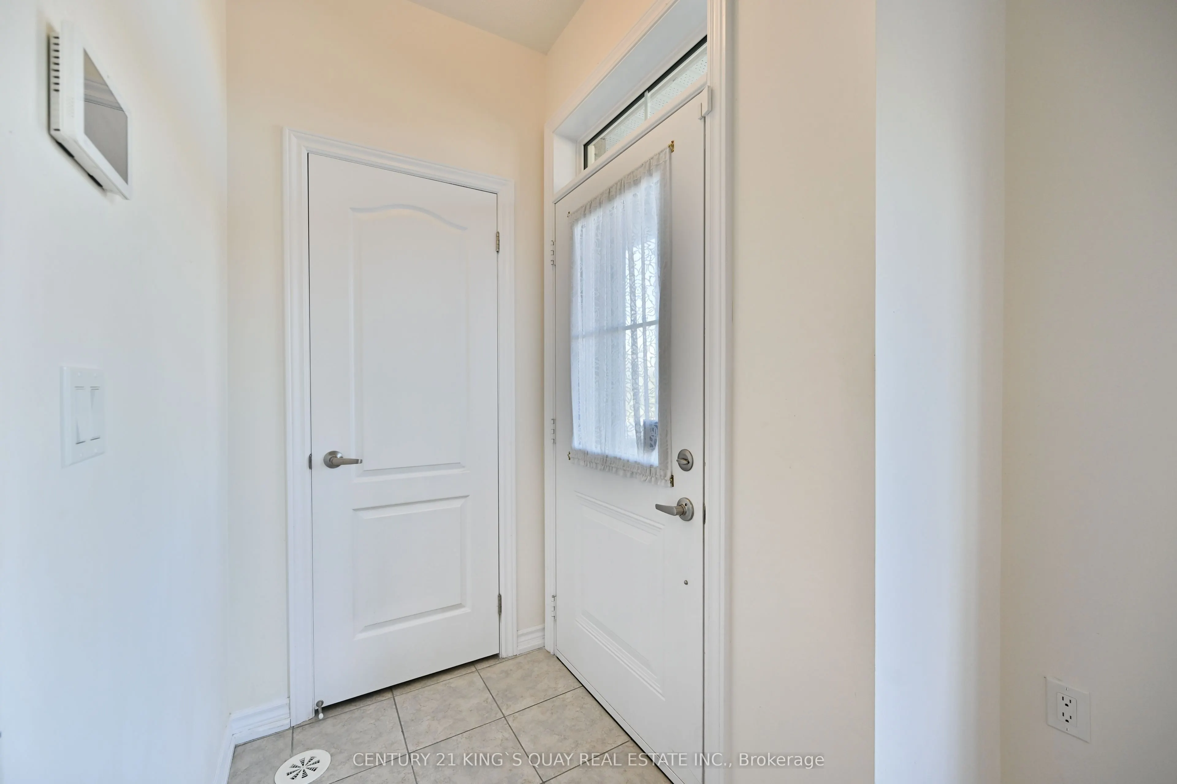 181 Parktree Drive, #4