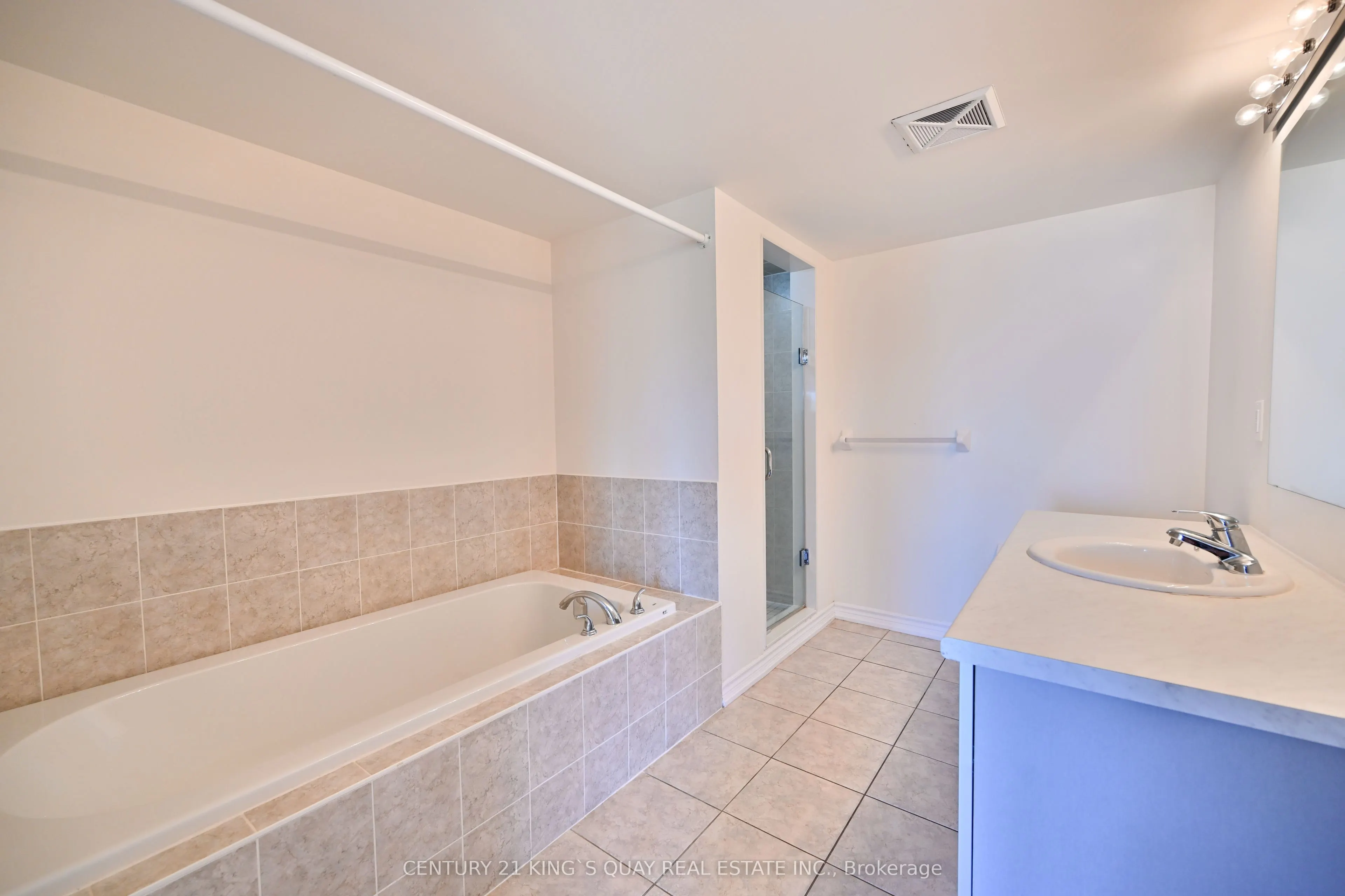 181 Parktree Drive, #4