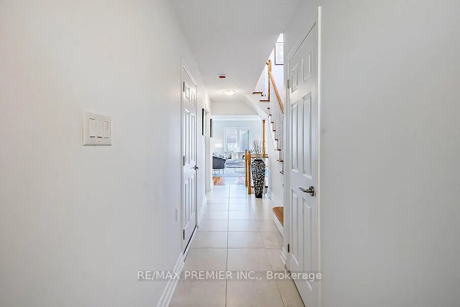 14 Opera Place