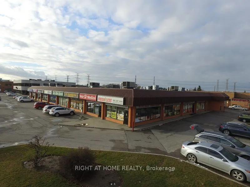 2050 Steeles Avenue W, #4