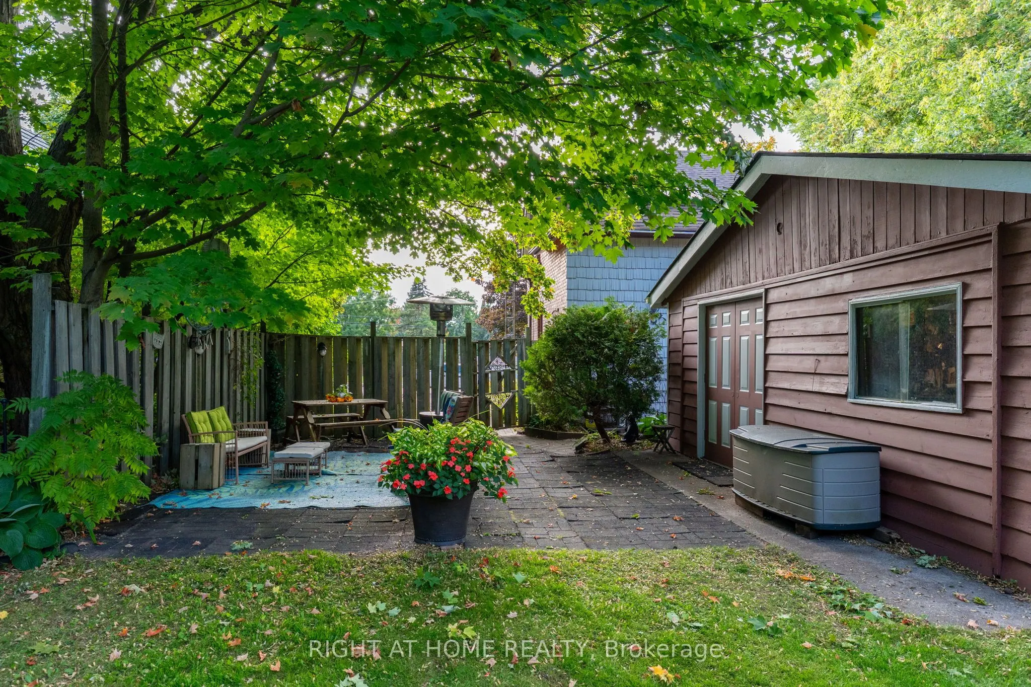 220 Barrie Street