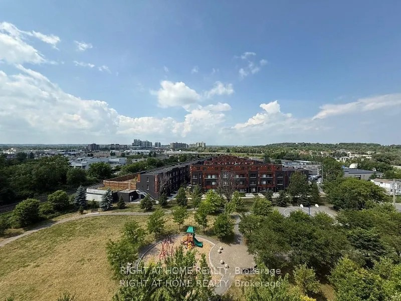 350 Red Maple Road, #817