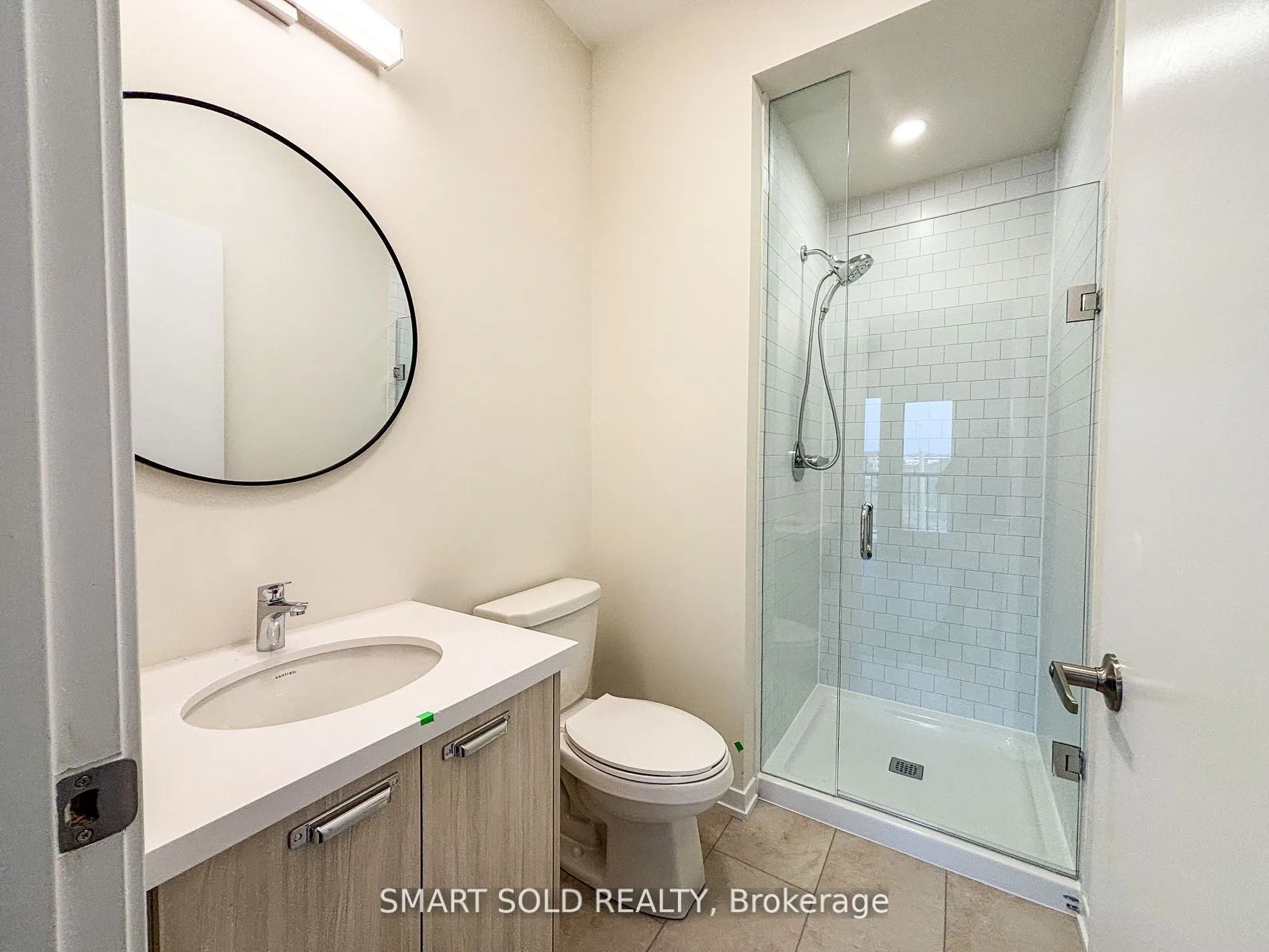 8 Matawin Lane, #8