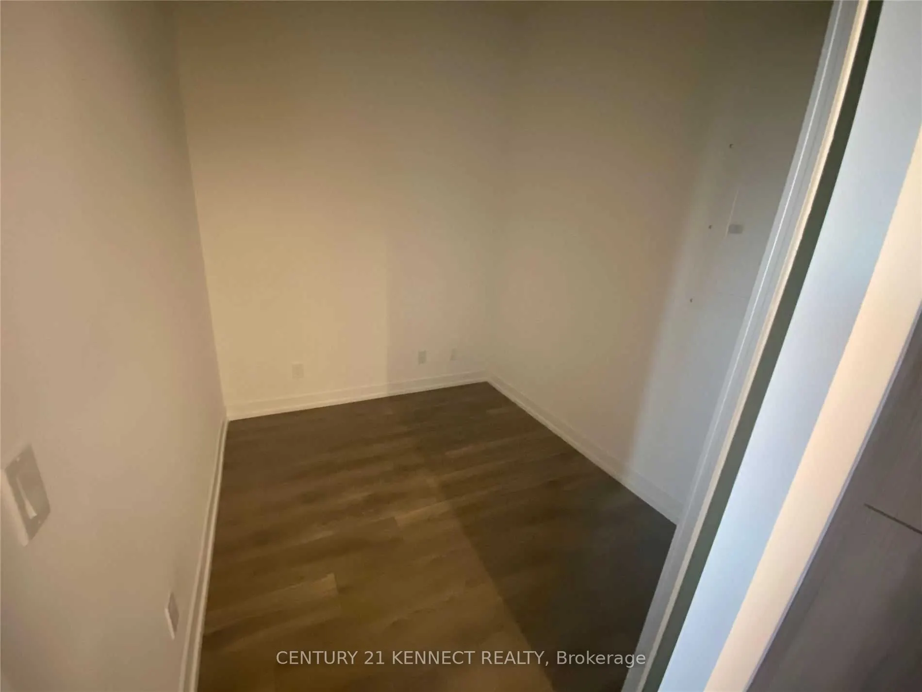 898 Portage Parkway, #607