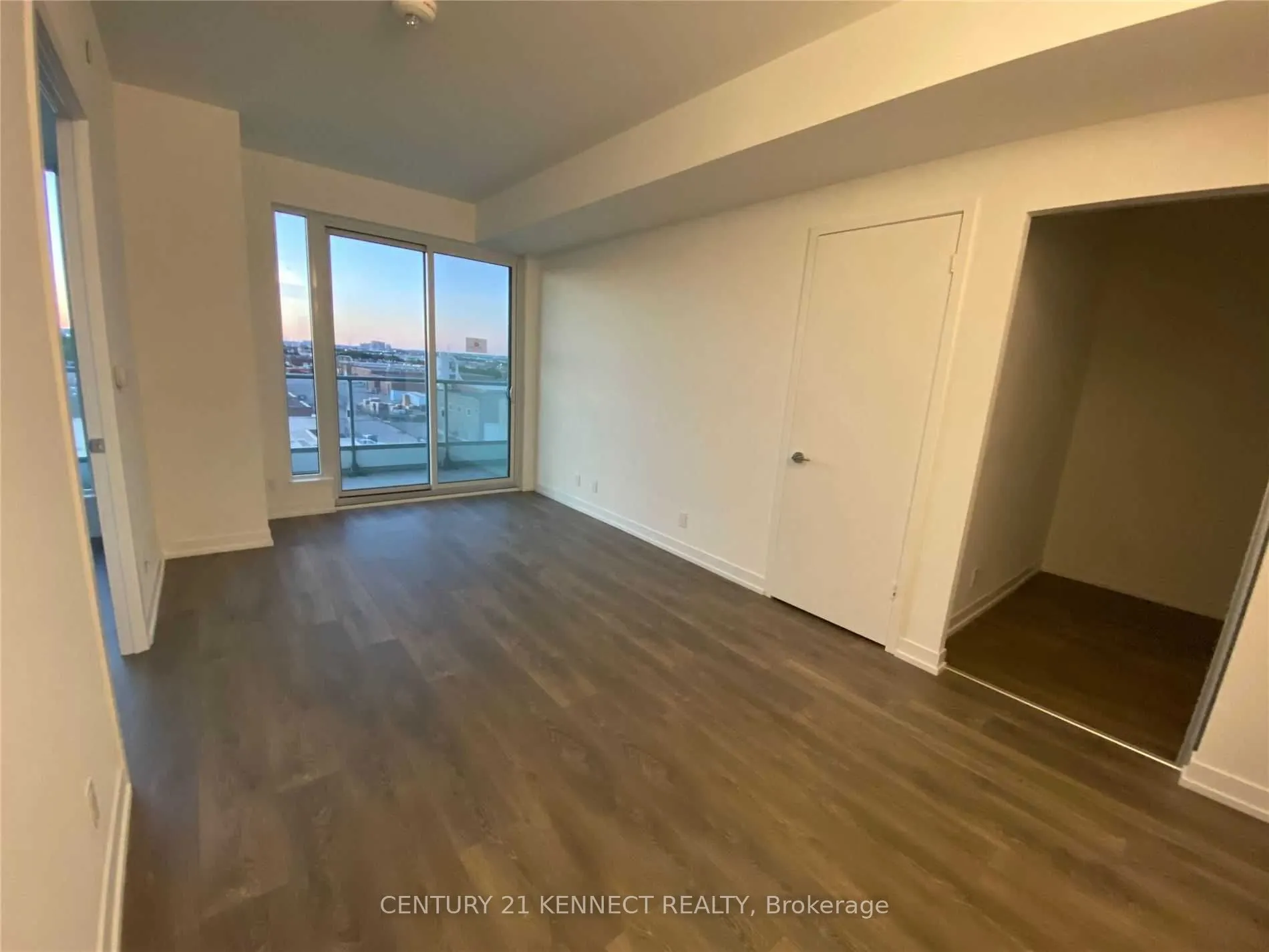 898 Portage Parkway, #607