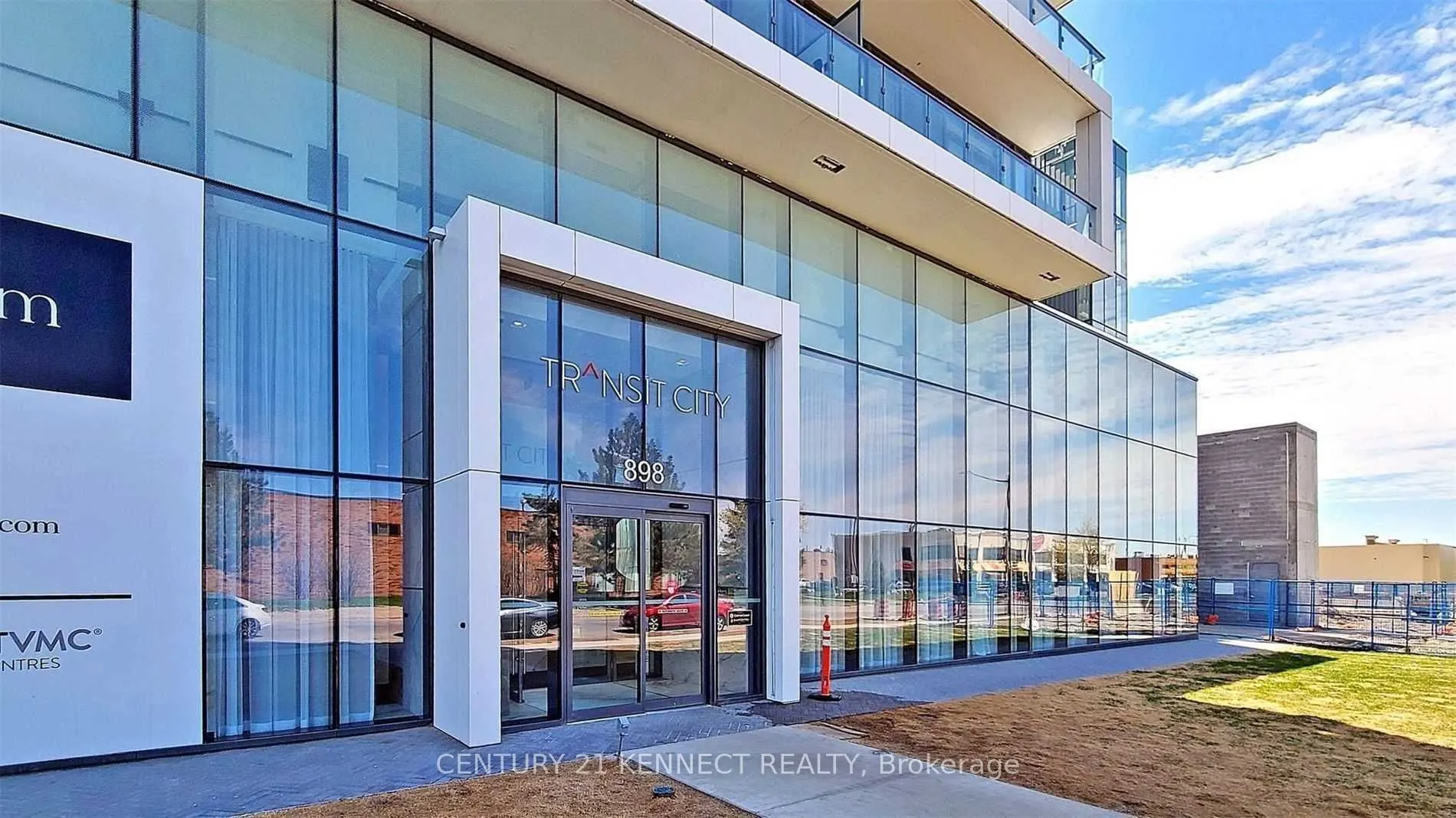 898 Portage Parkway, #607