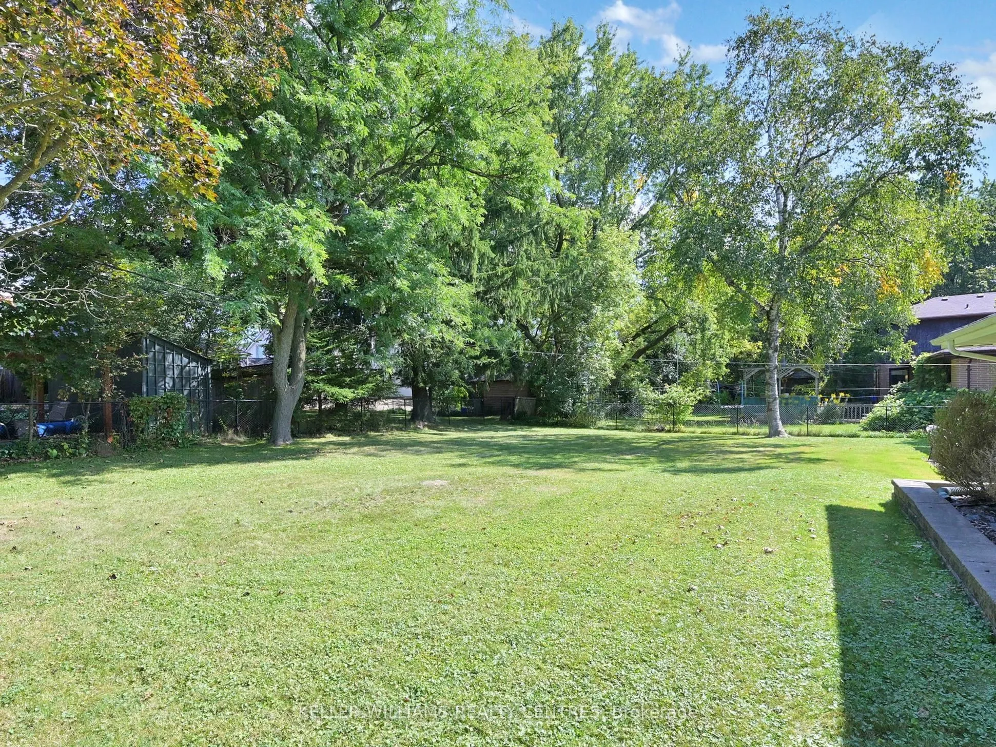 128 Maytree Avenue