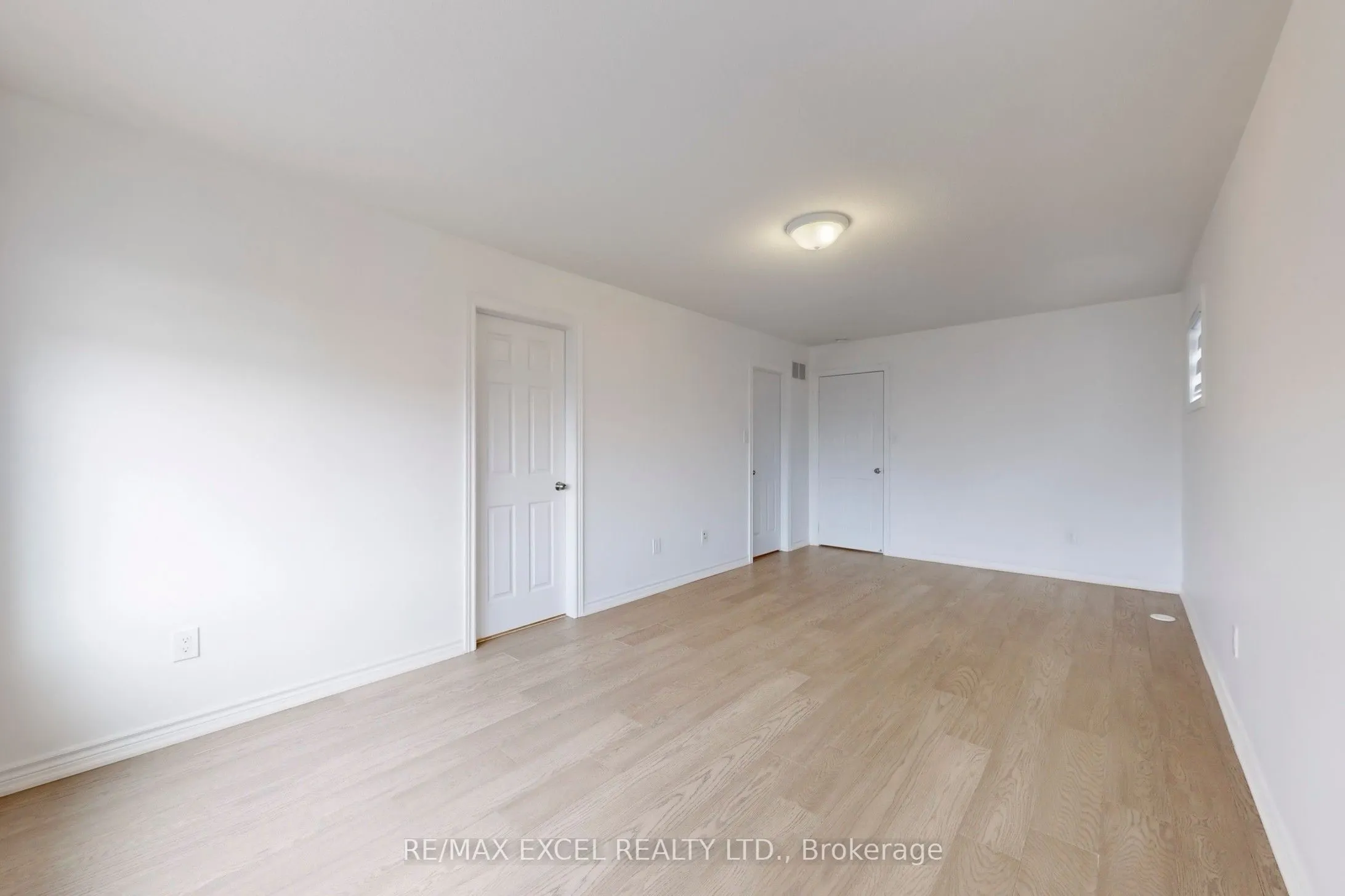 283 Dundas Way