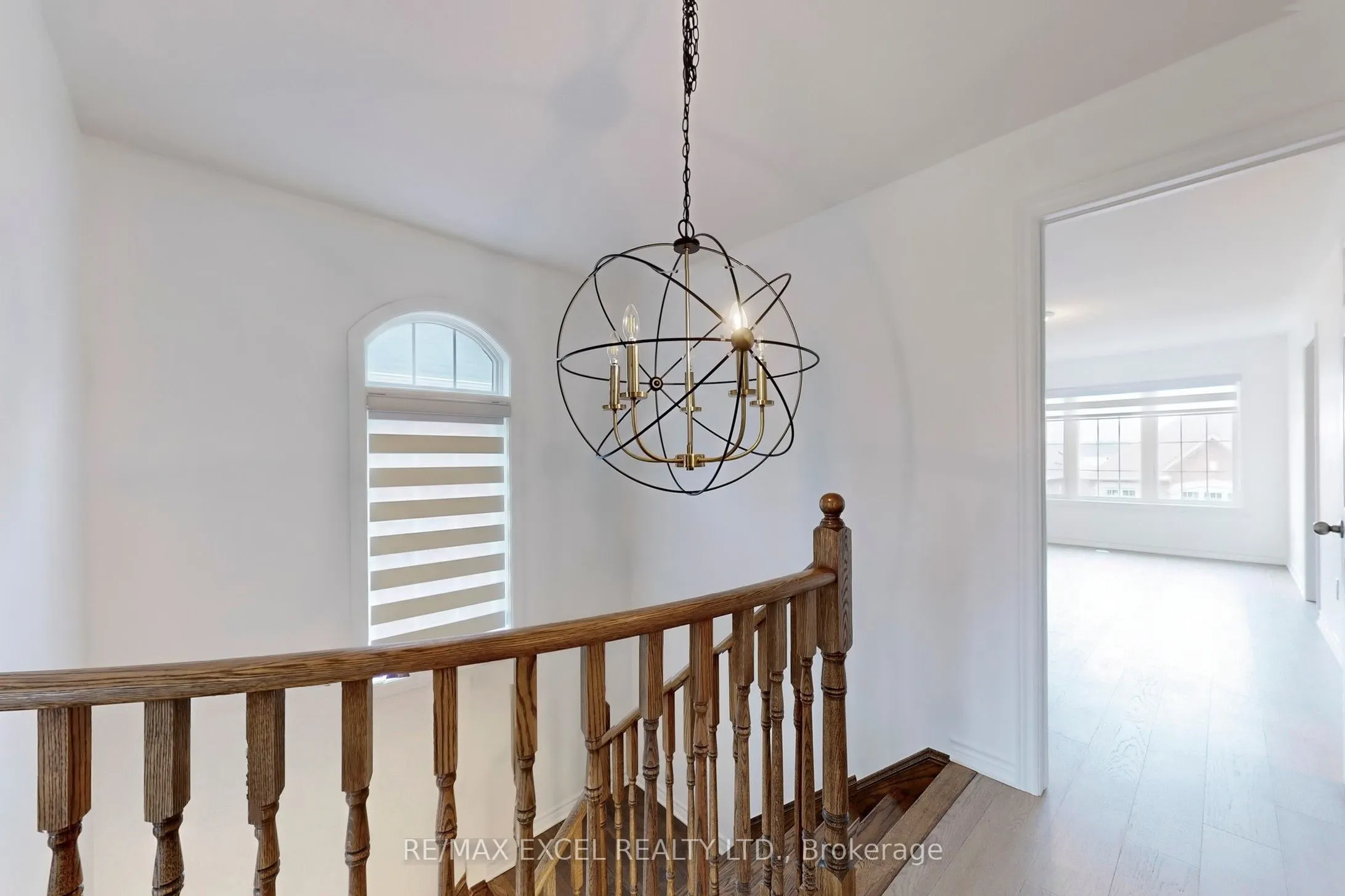283 Dundas Way