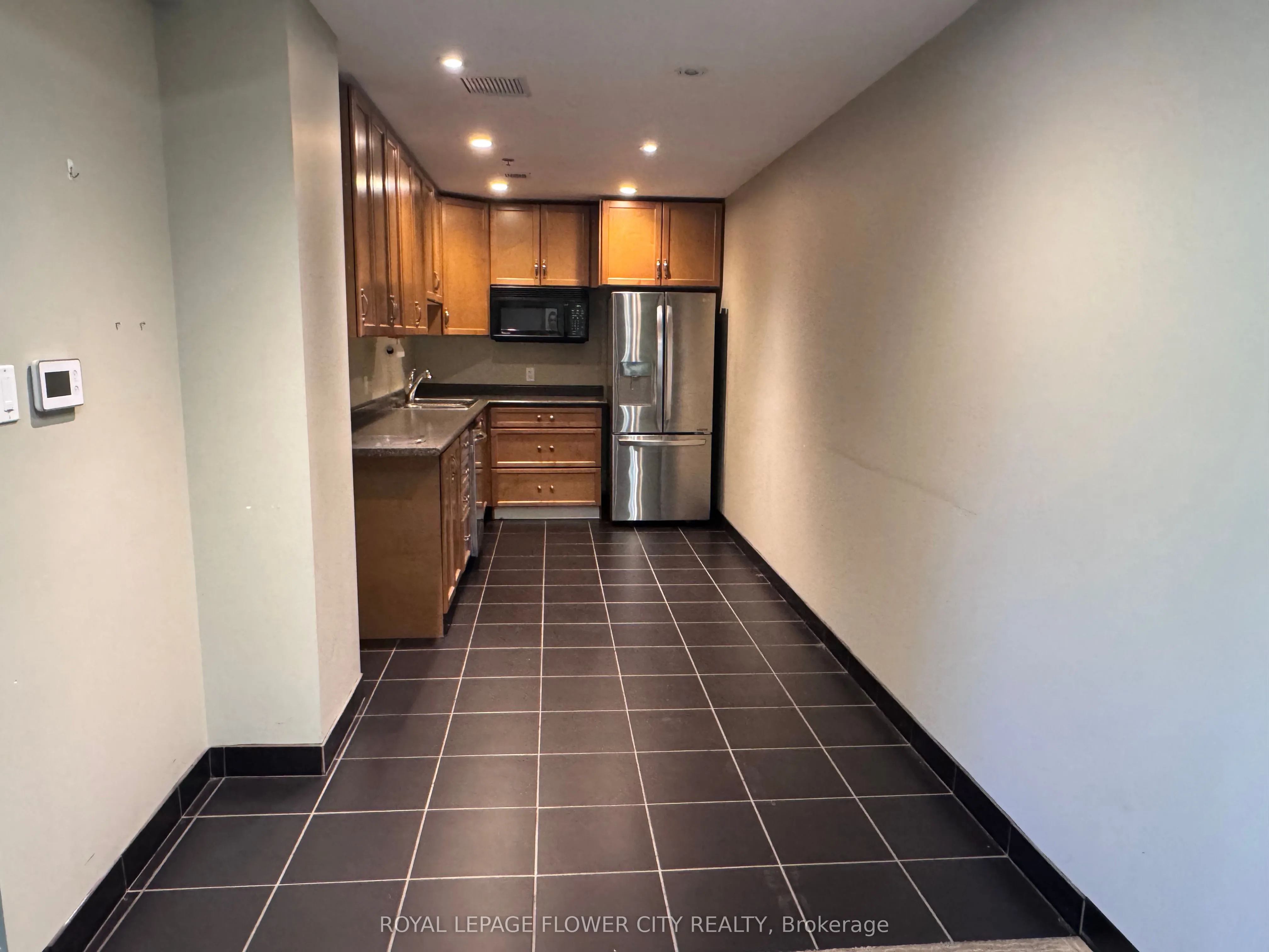 1160 Kerrisdale Boulevard, #7