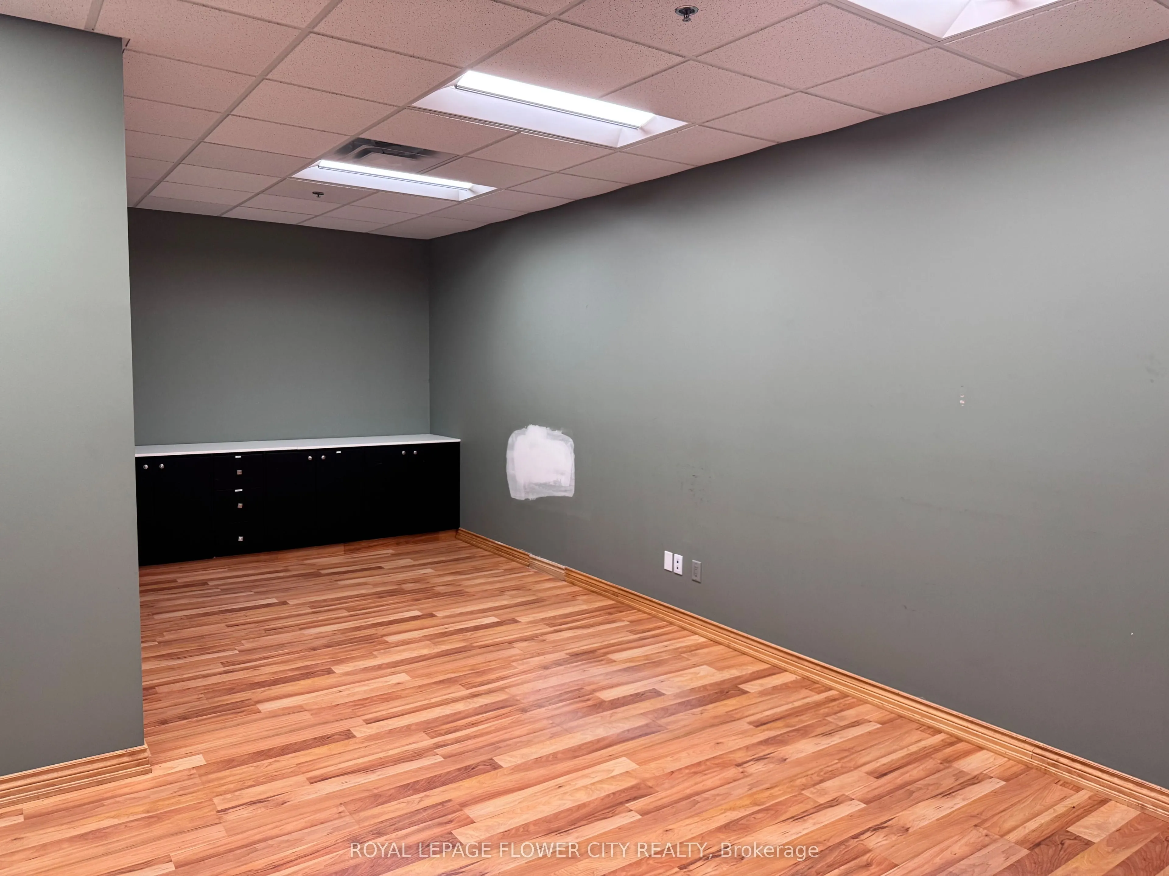 1160 Kerrisdale Boulevard, #7