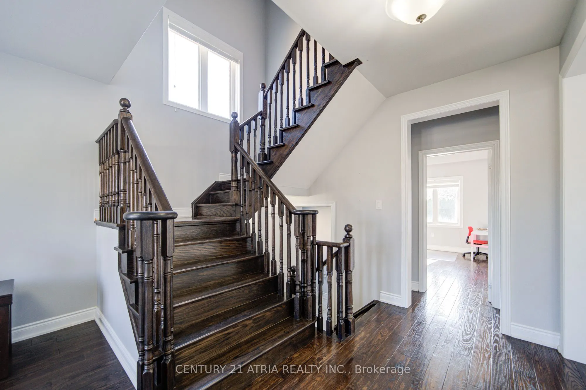 10 Gladys Rolling Avenue